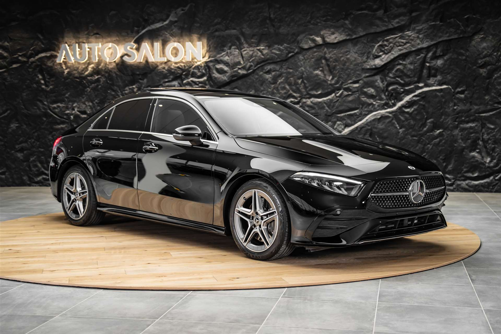 listing desktop thumbnail image 5