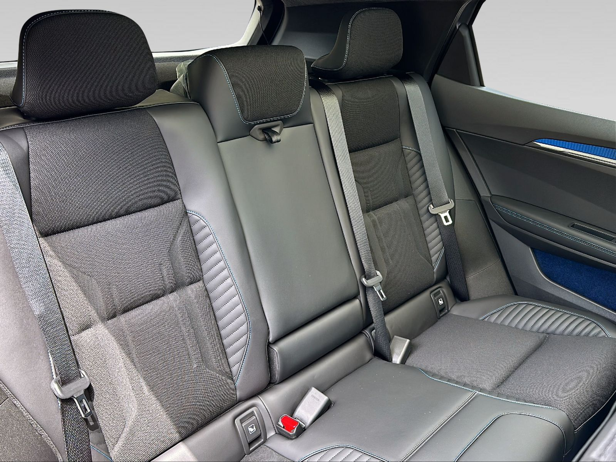 listing desktop thumbnail image 10