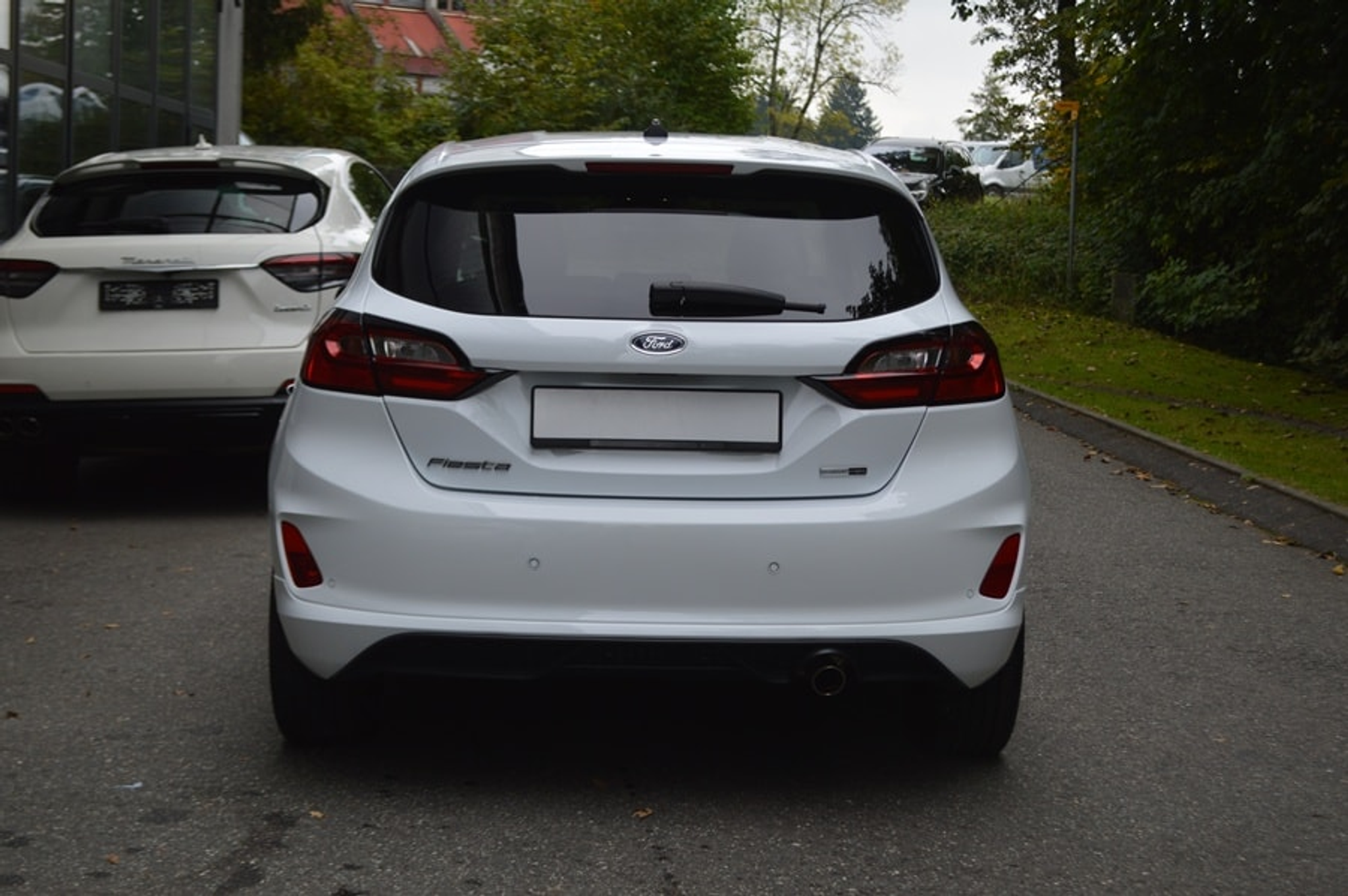 listing desktop thumbnail image 13