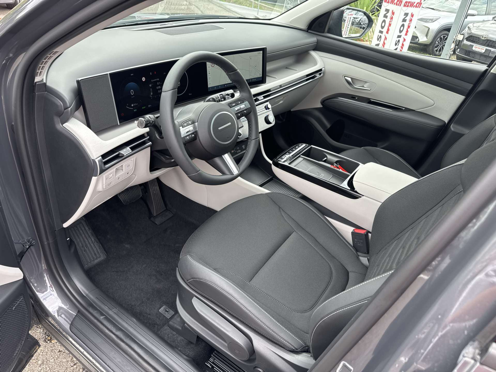 listing desktop thumbnail image 5