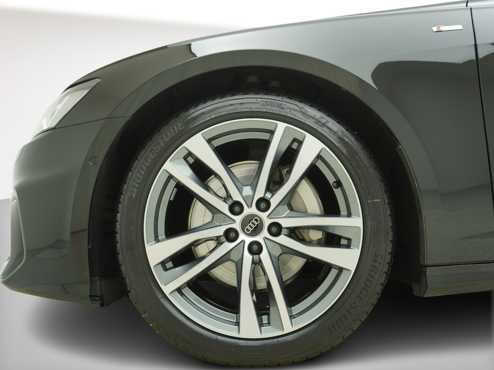 listing desktop thumbnail image 6