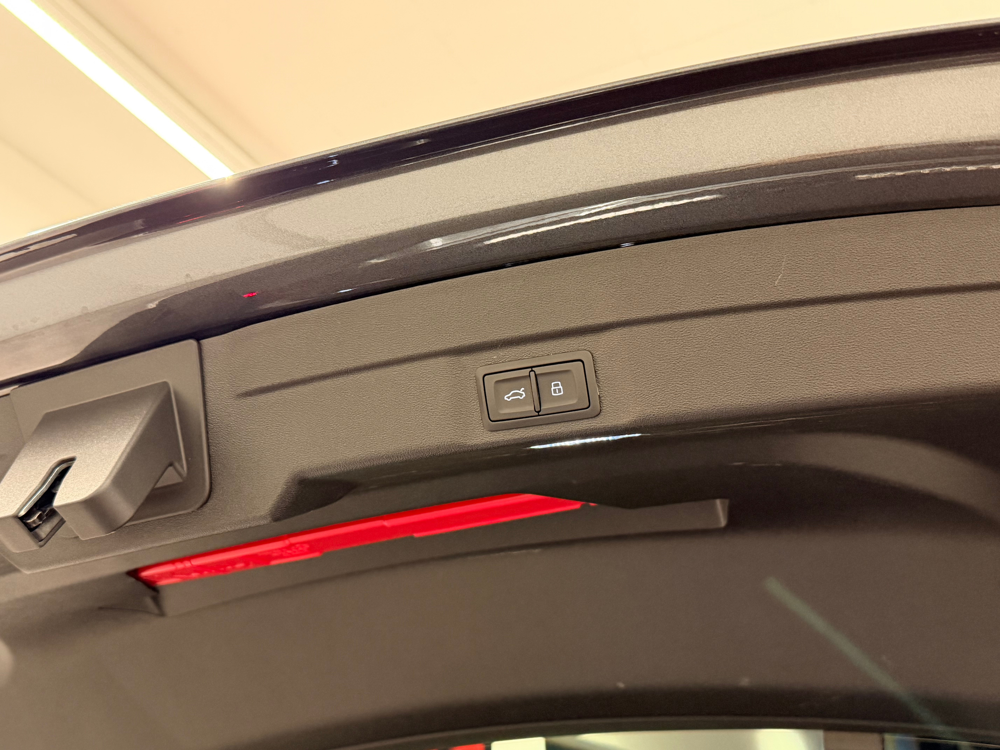 listing desktop thumbnail image 10