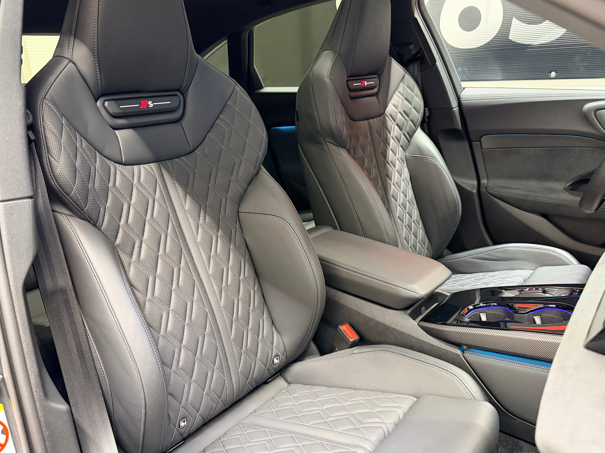 listing desktop thumbnail image 27