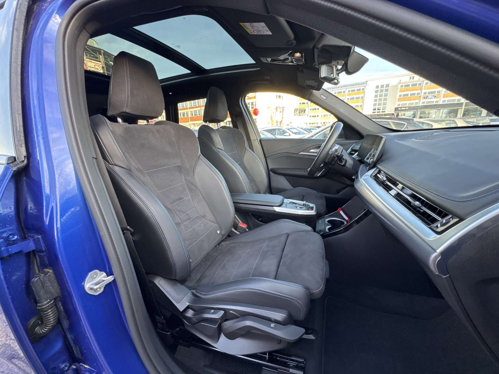 listing desktop thumbnail image 12