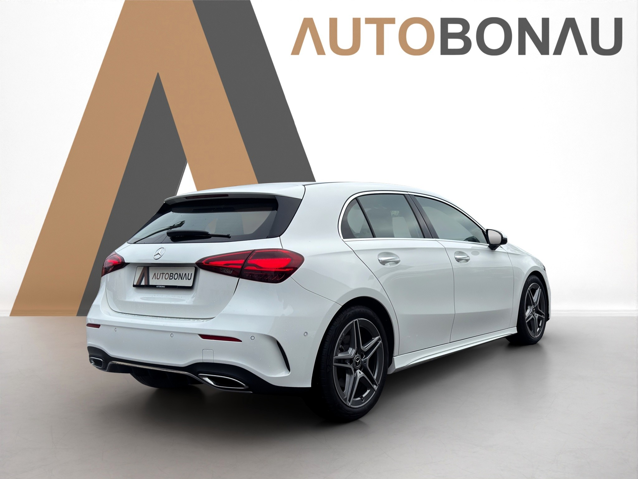 listing desktop thumbnail image 4