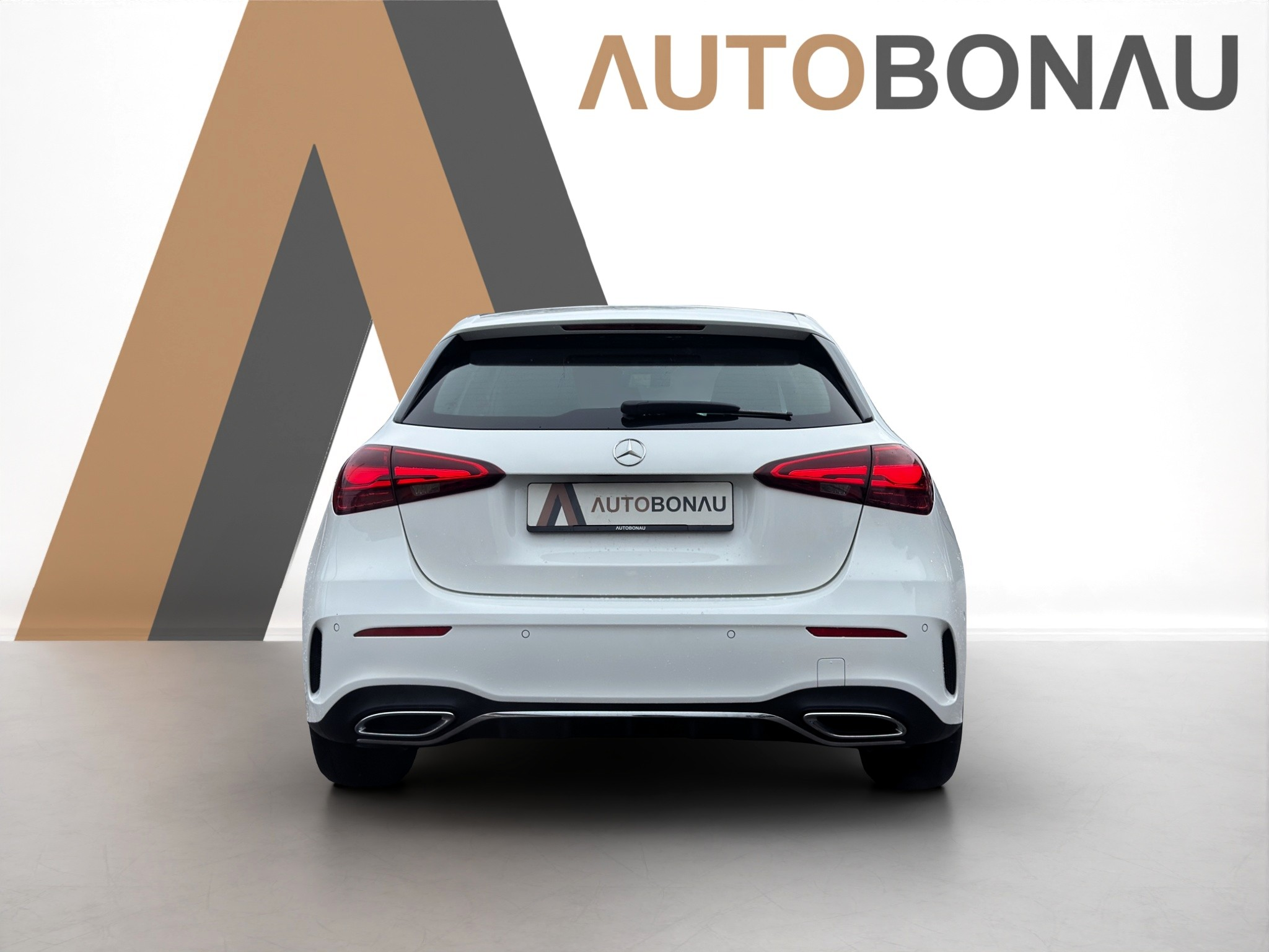 listing desktop thumbnail image 3