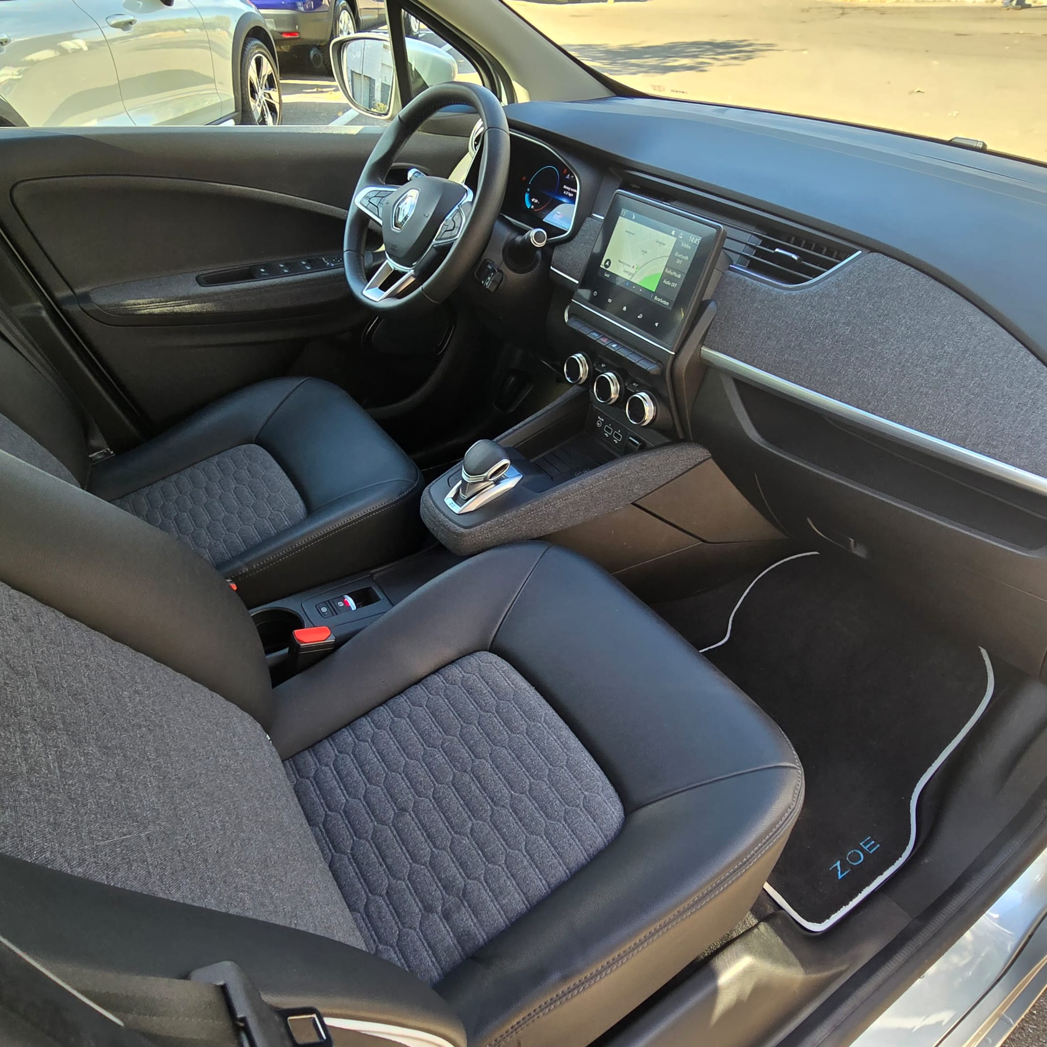 listing desktop thumbnail image 13