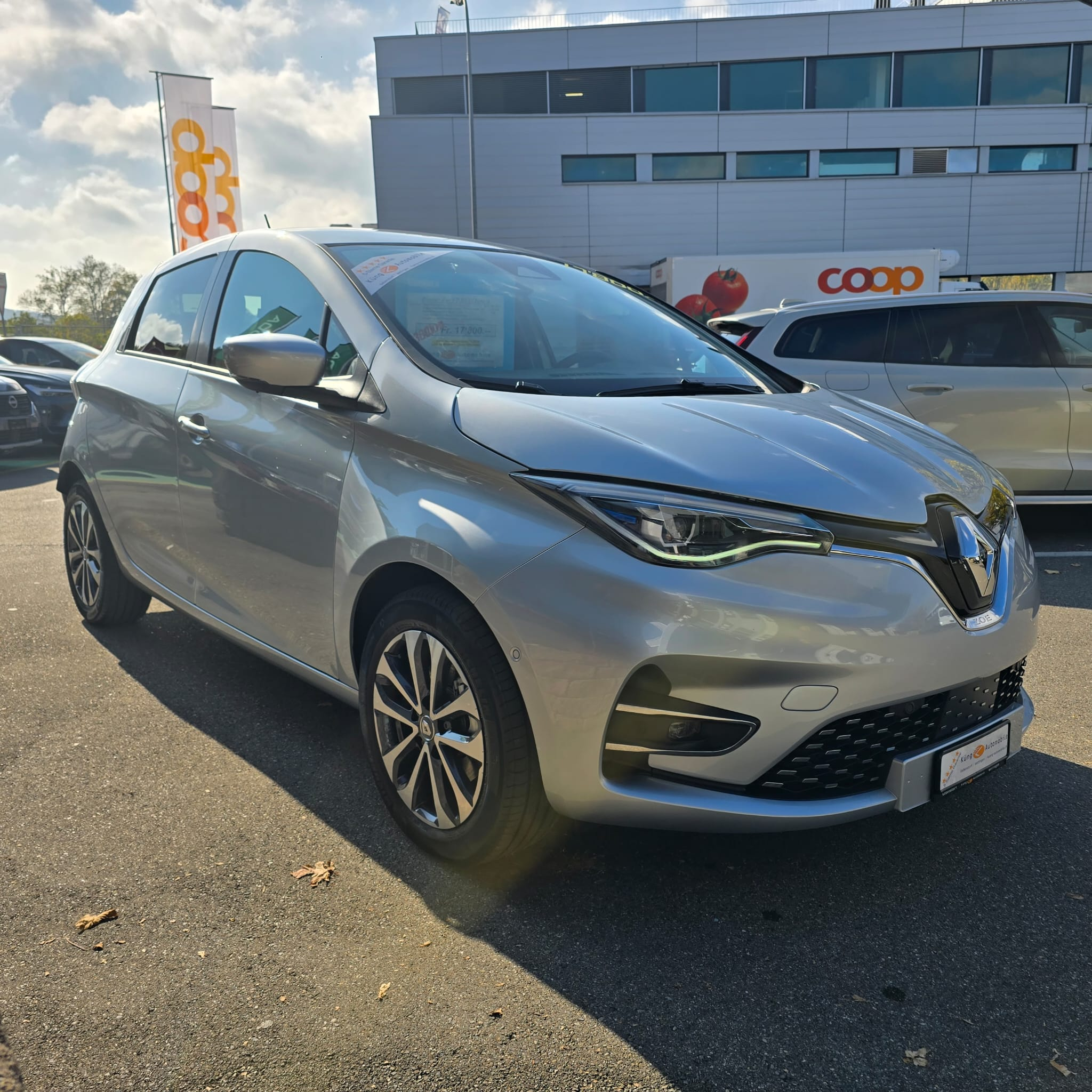 listing desktop thumbnail image 3