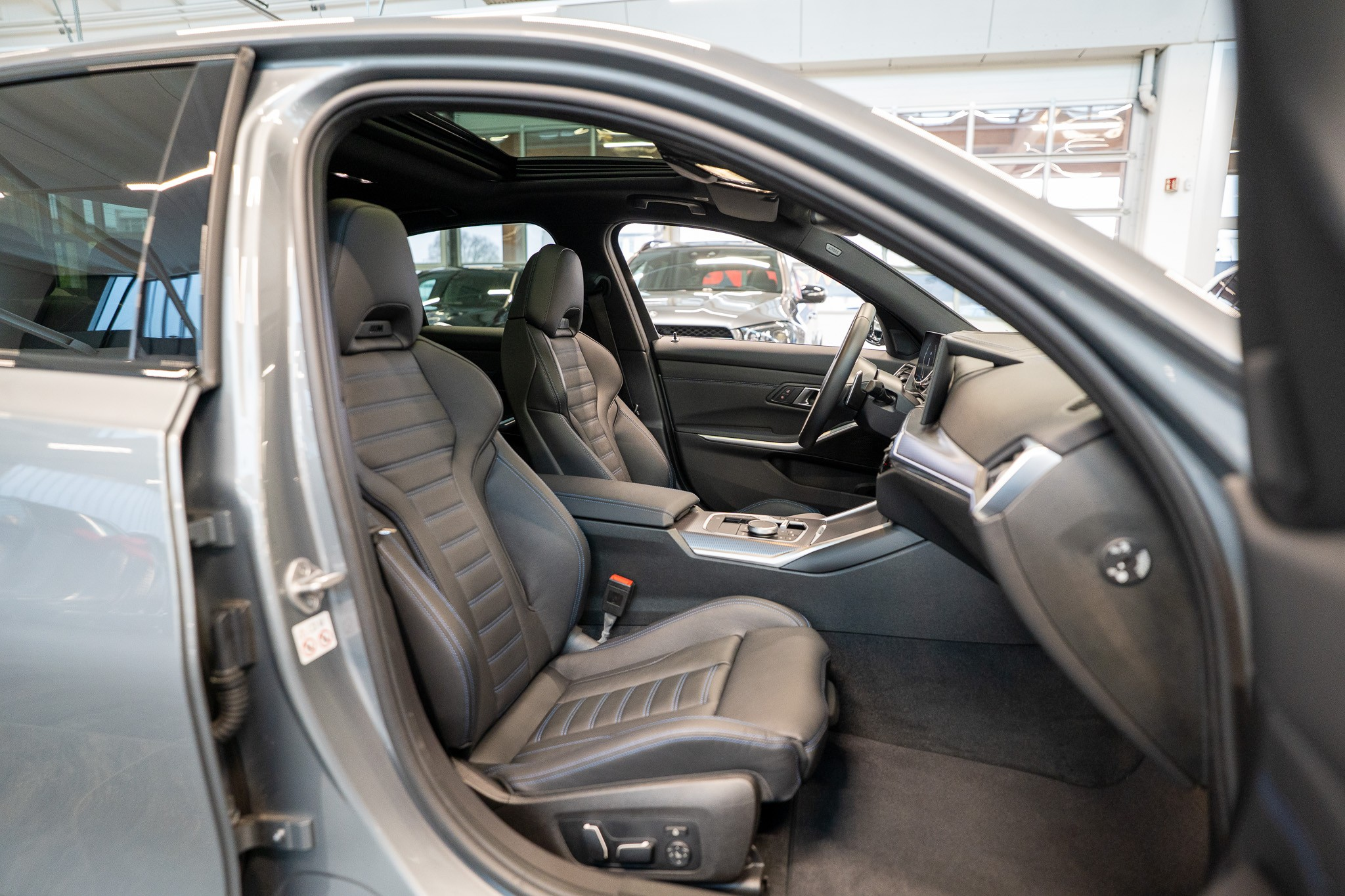 listing desktop thumbnail image 14