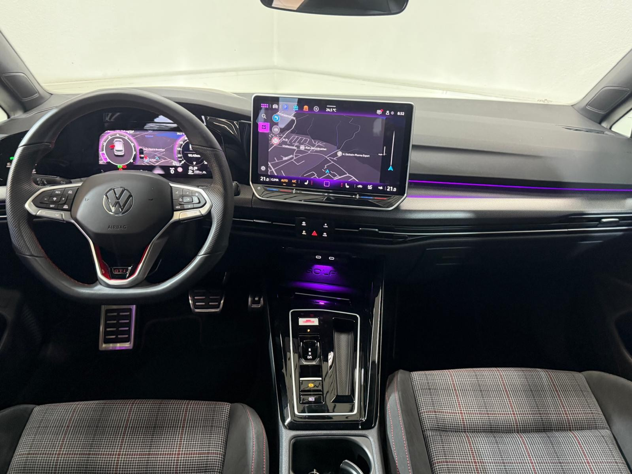 listing desktop thumbnail image 10