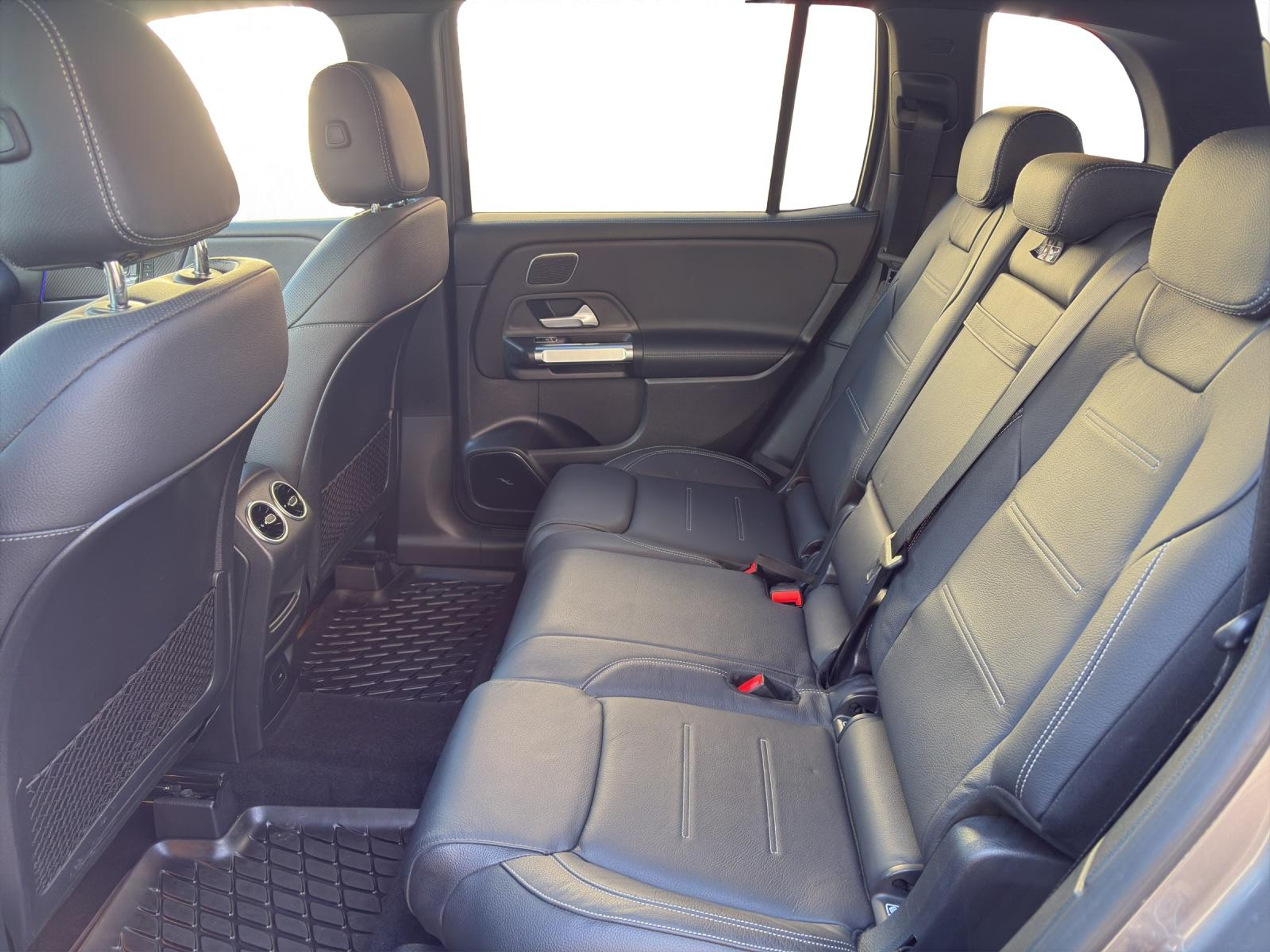 listing desktop thumbnail image 13