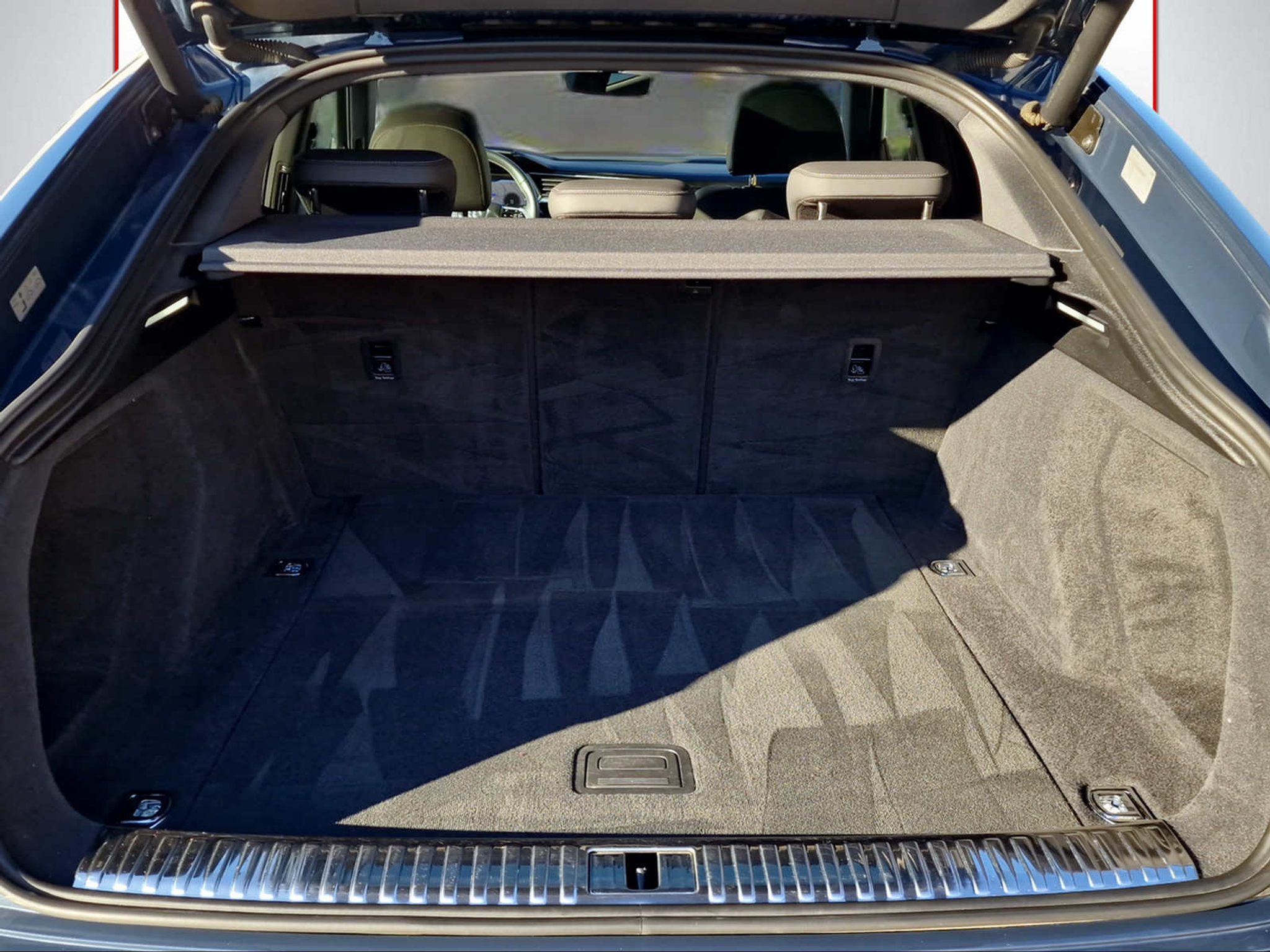 listing desktop thumbnail image 11