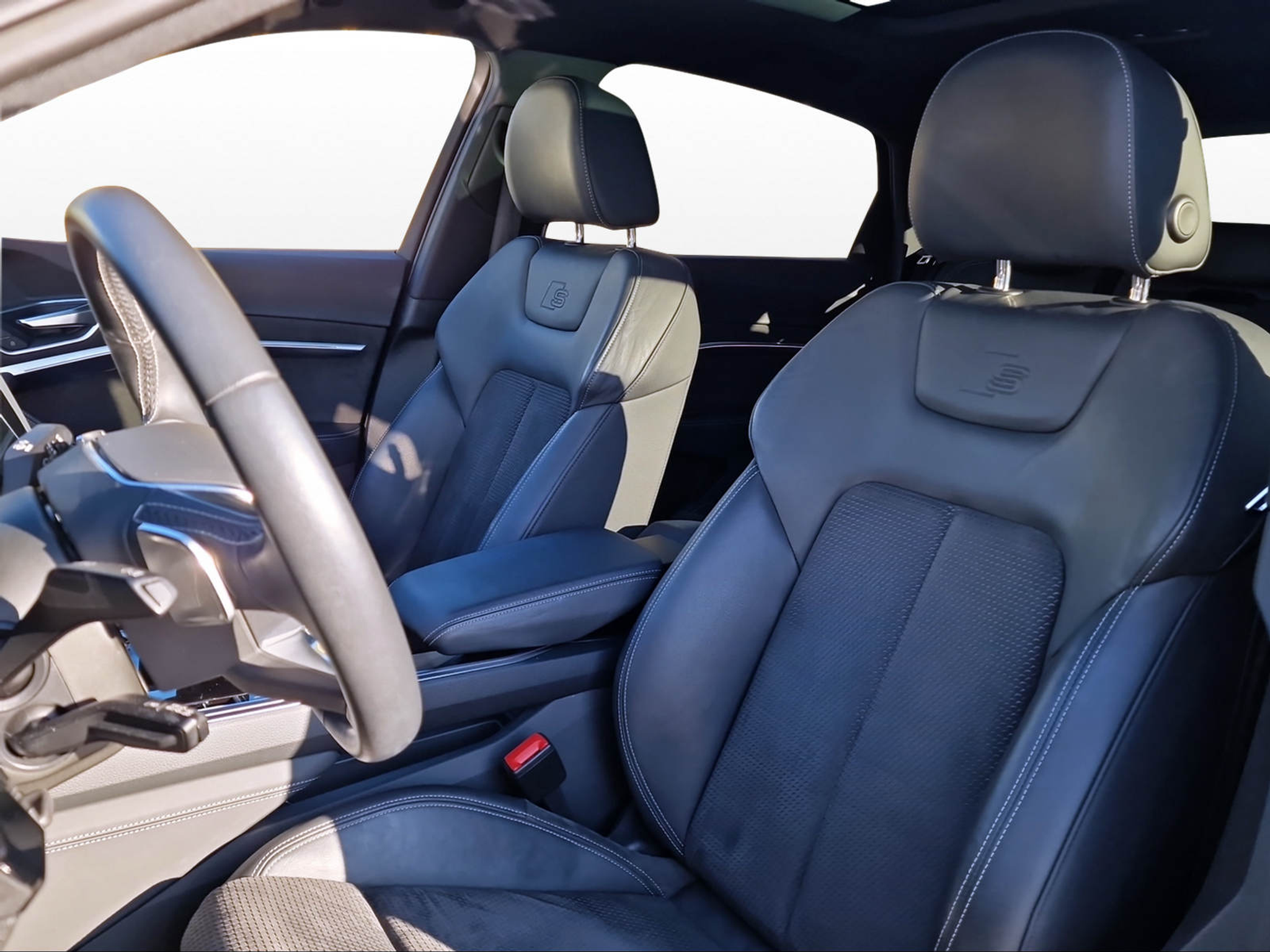 listing desktop thumbnail image 7