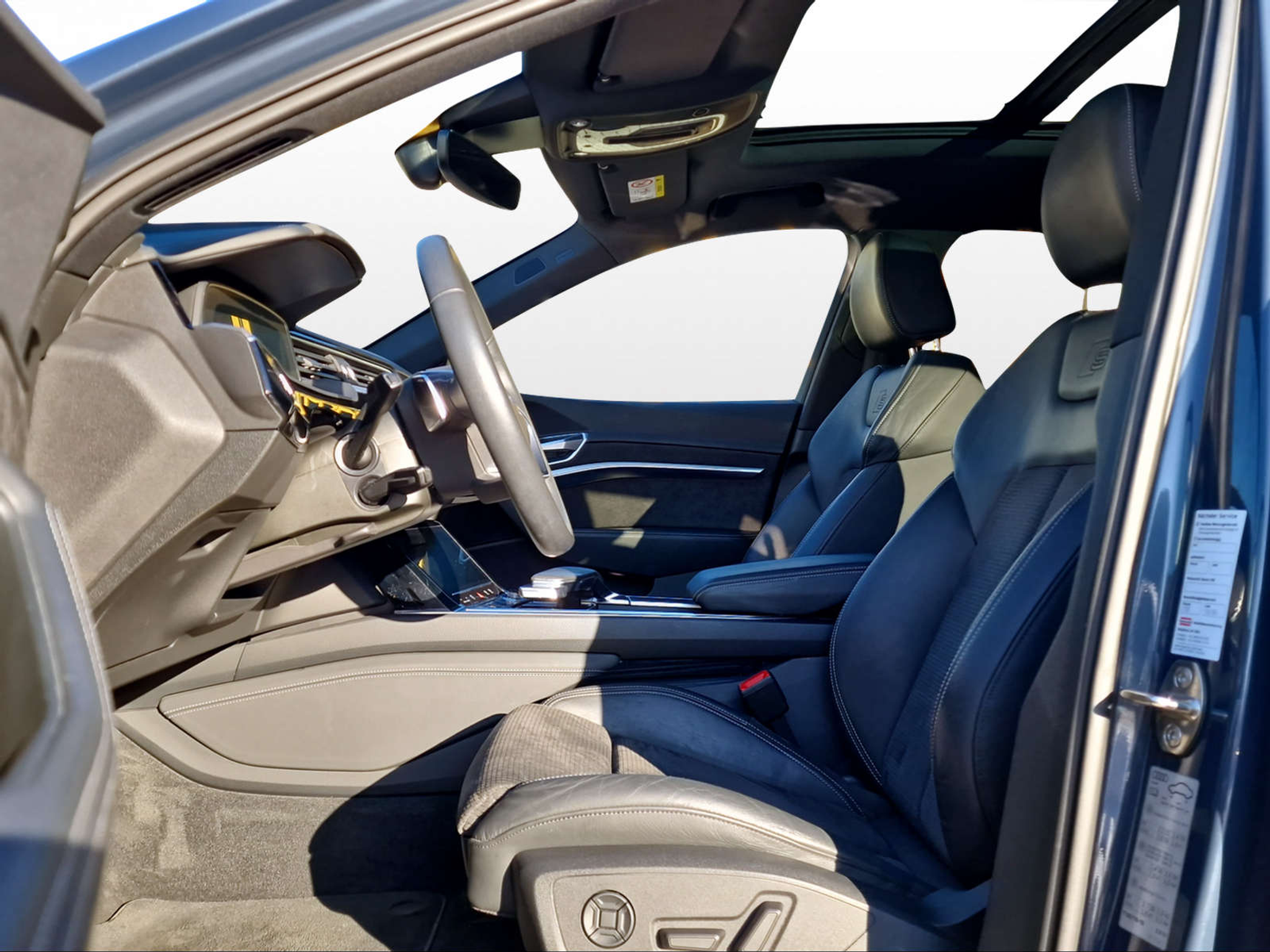 listing desktop thumbnail image 6