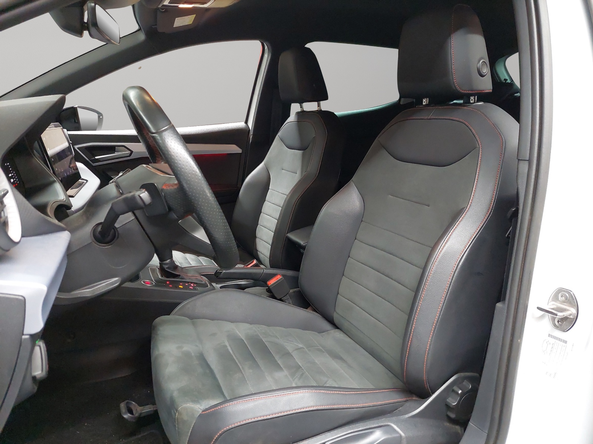 listing desktop thumbnail image 5