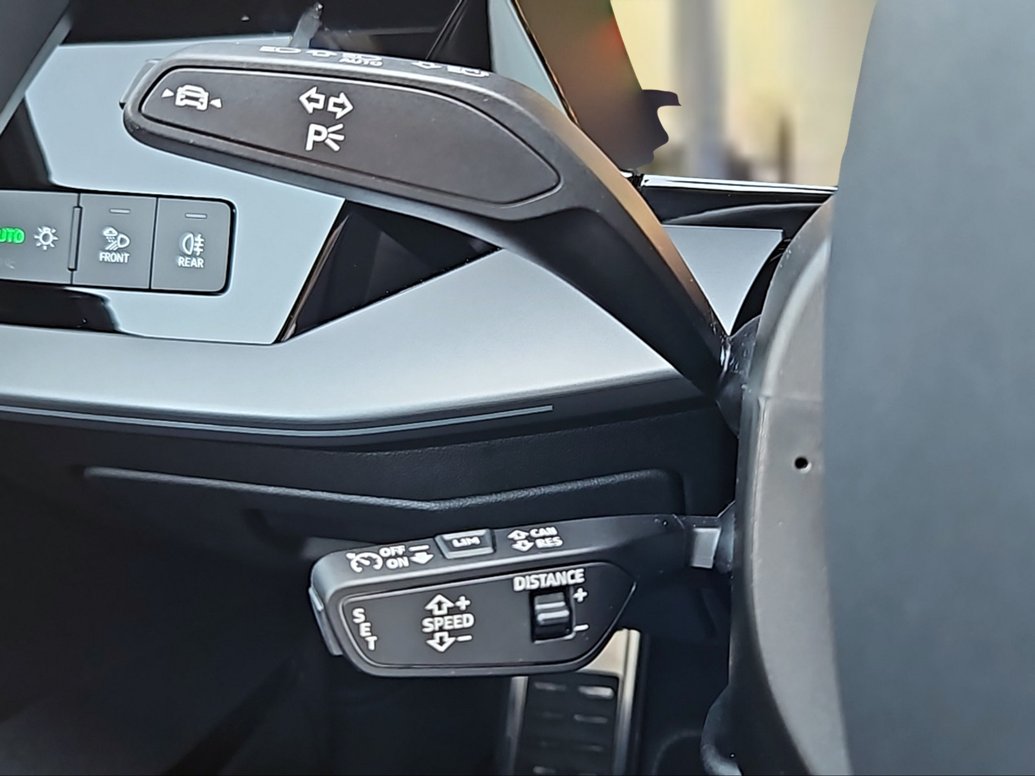 listing desktop thumbnail image 17