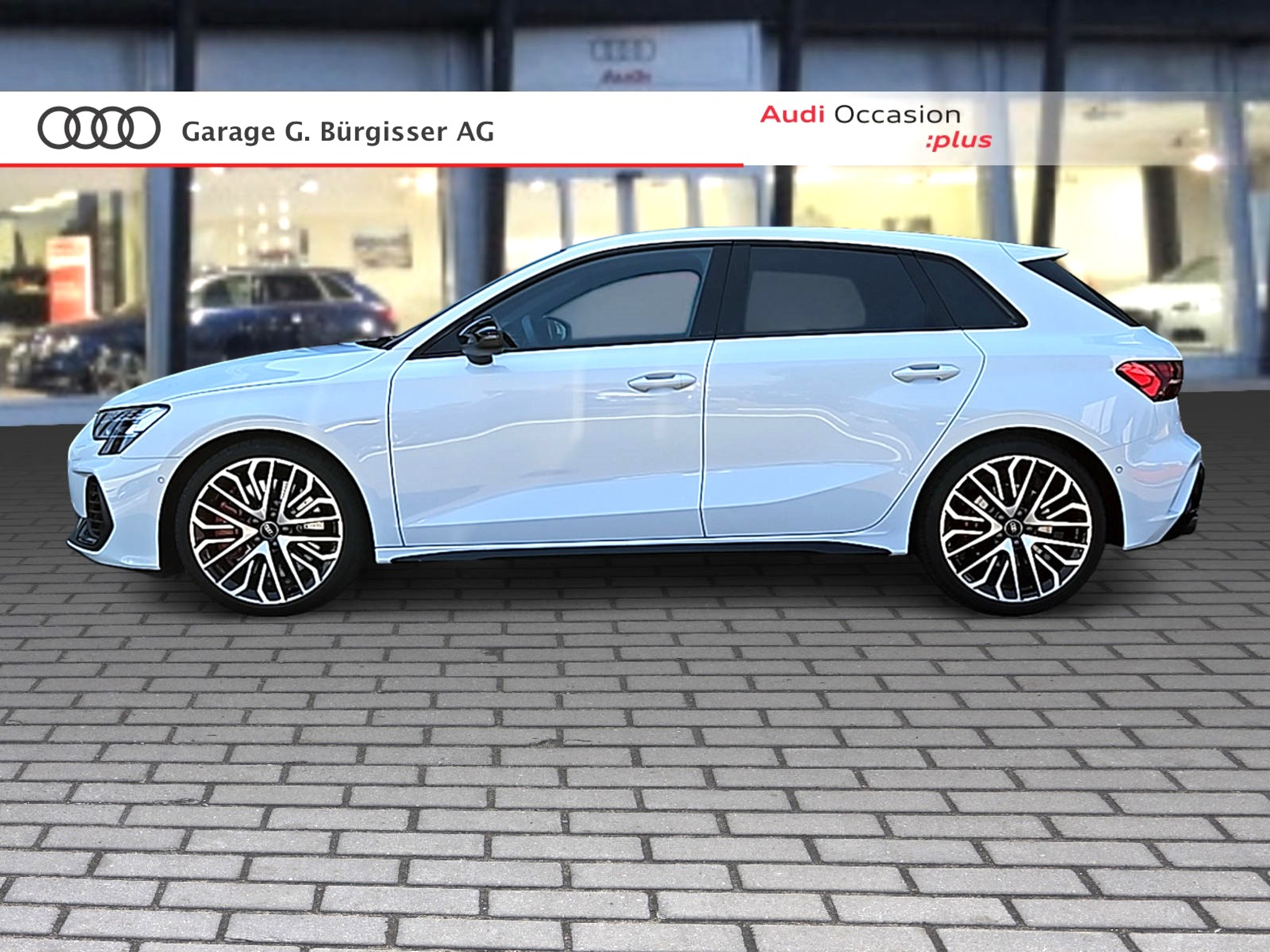 listing desktop thumbnail image 2