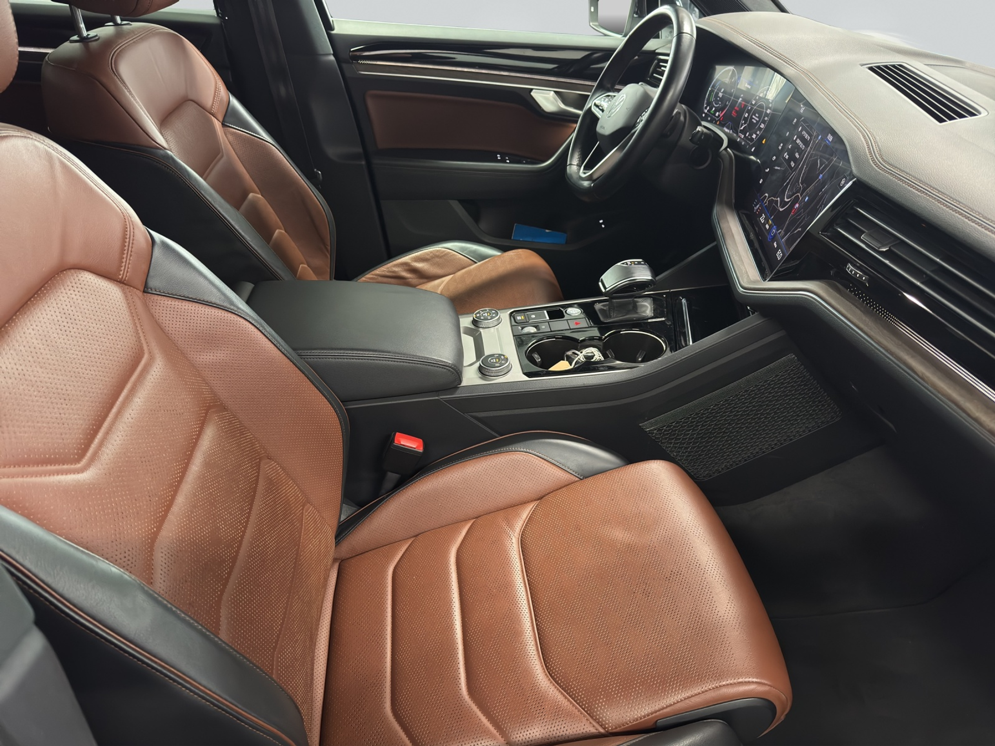 listing desktop thumbnail image 7