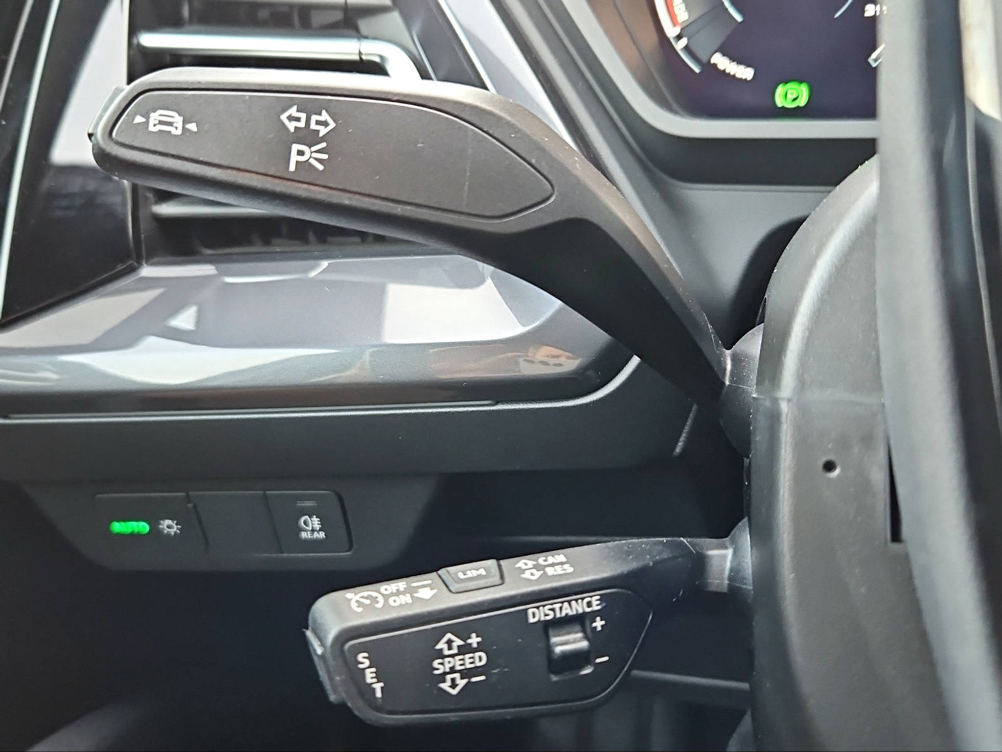 listing desktop thumbnail image 17