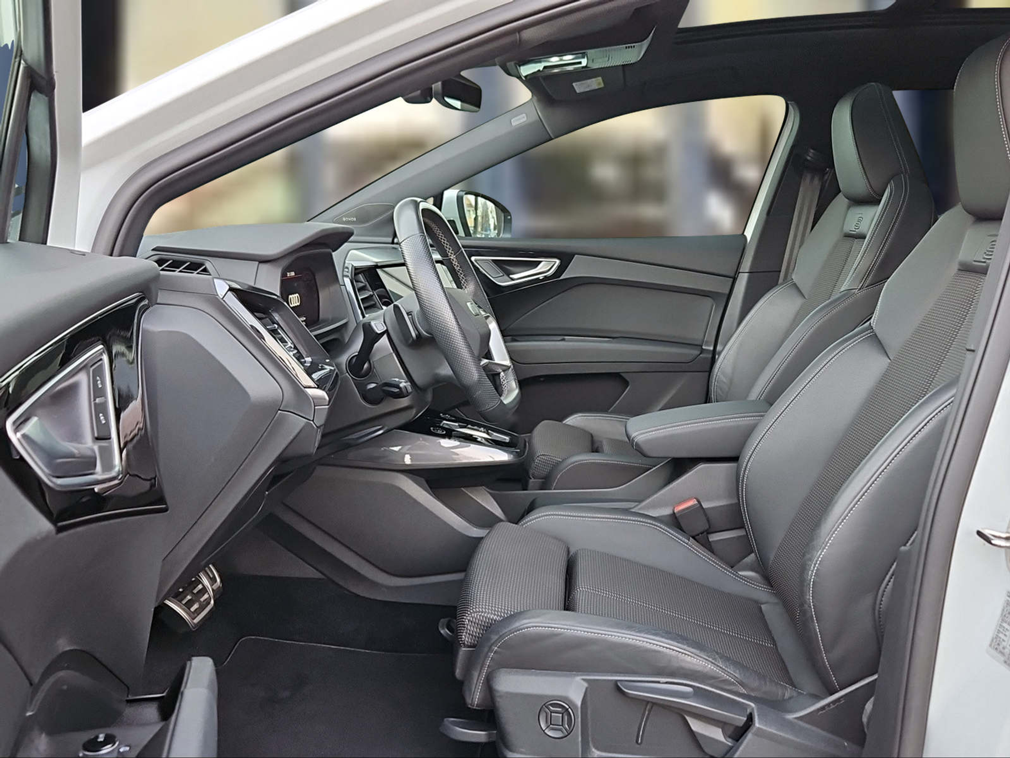 listing desktop thumbnail image 9