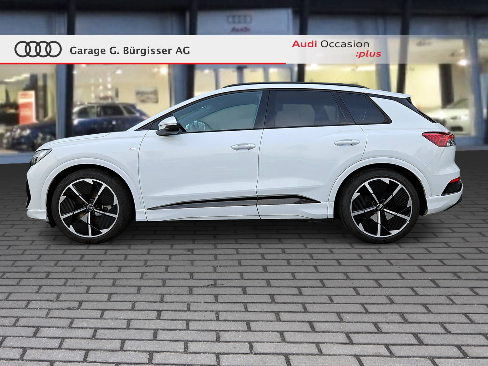 listing desktop thumbnail image 3