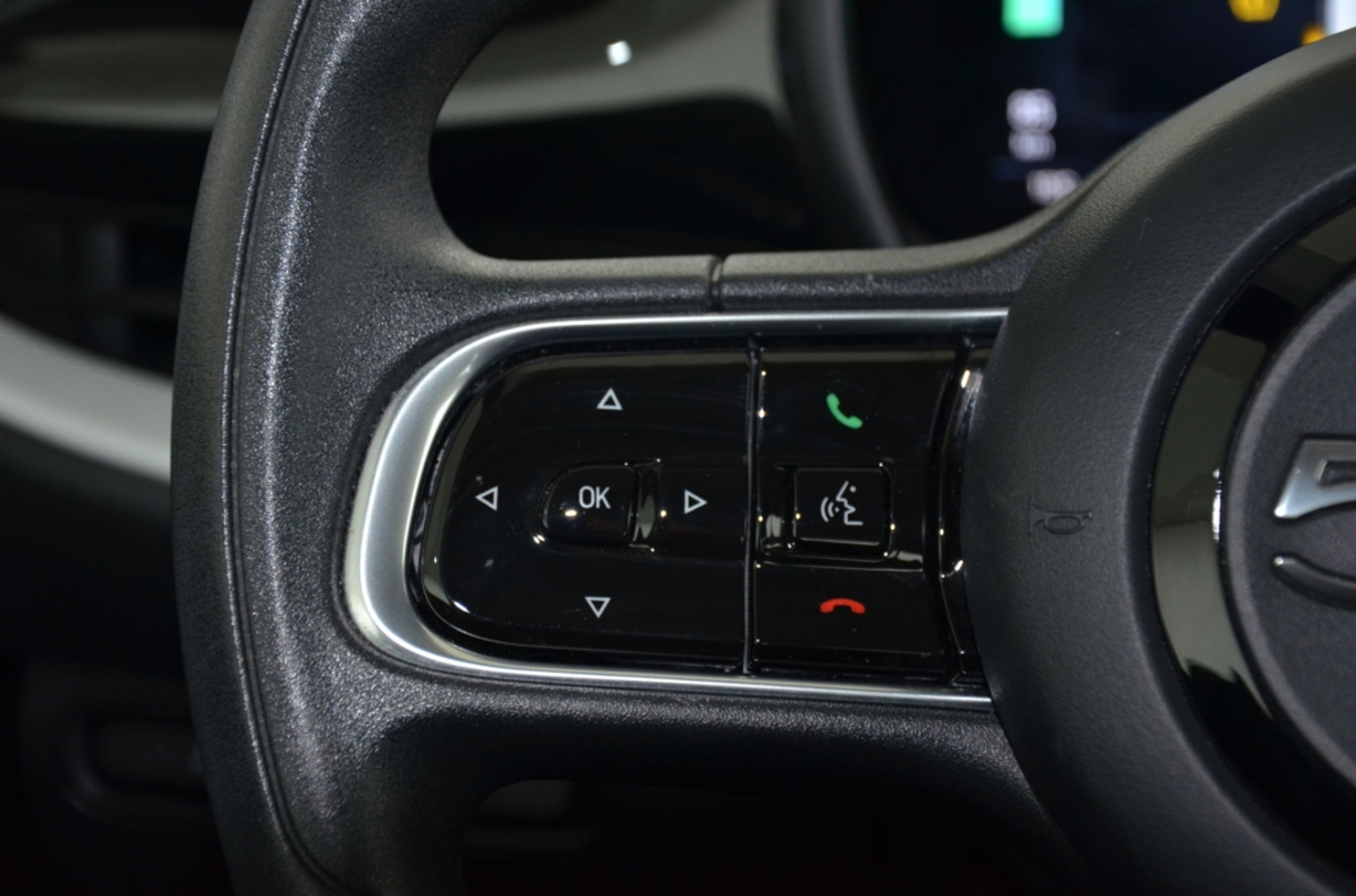 listing desktop thumbnail image 19