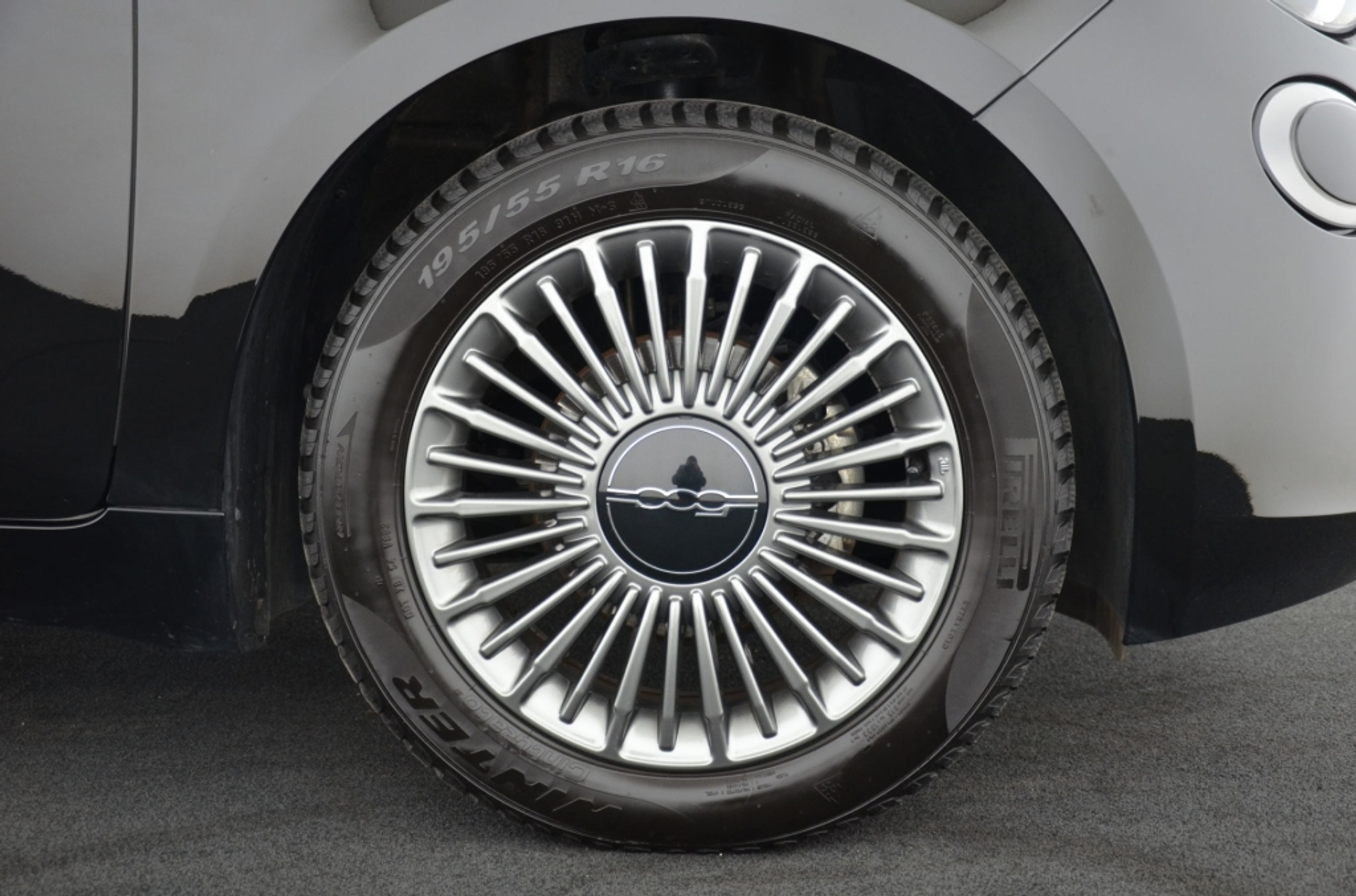 listing desktop thumbnail image 9