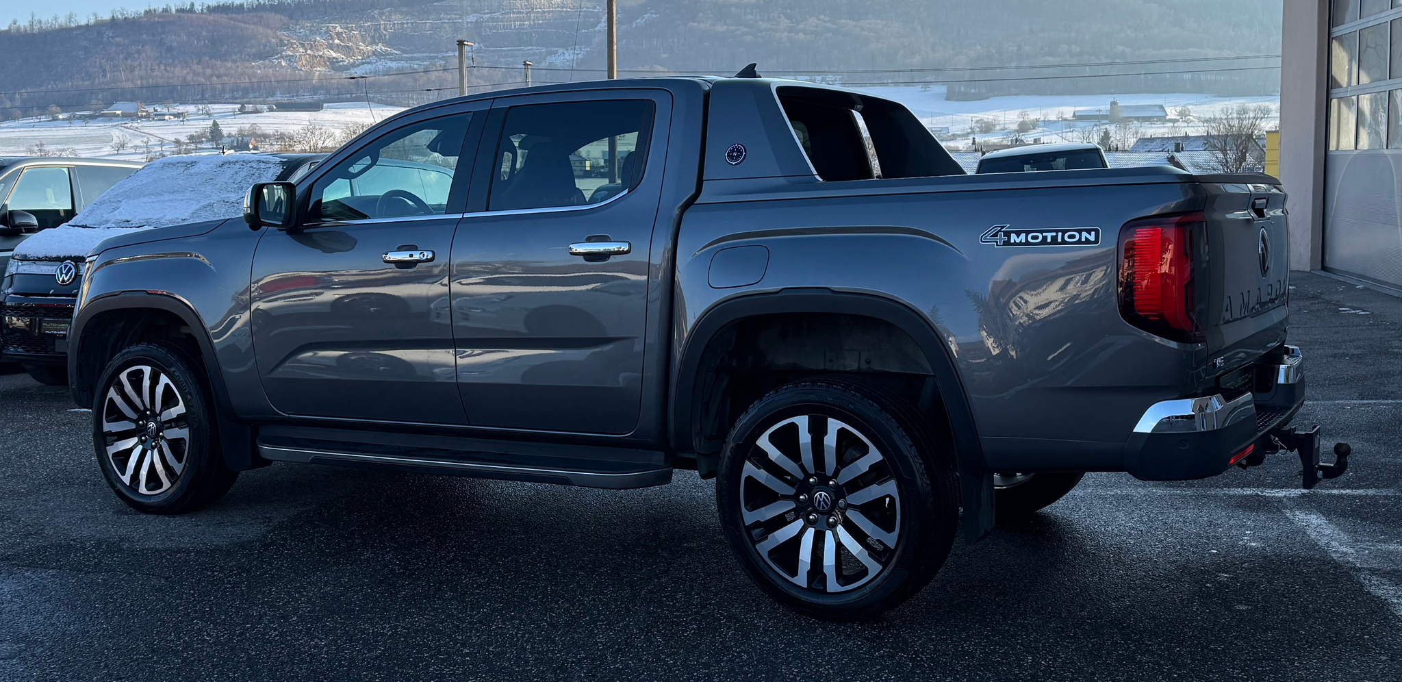 listing desktop thumbnail image 6