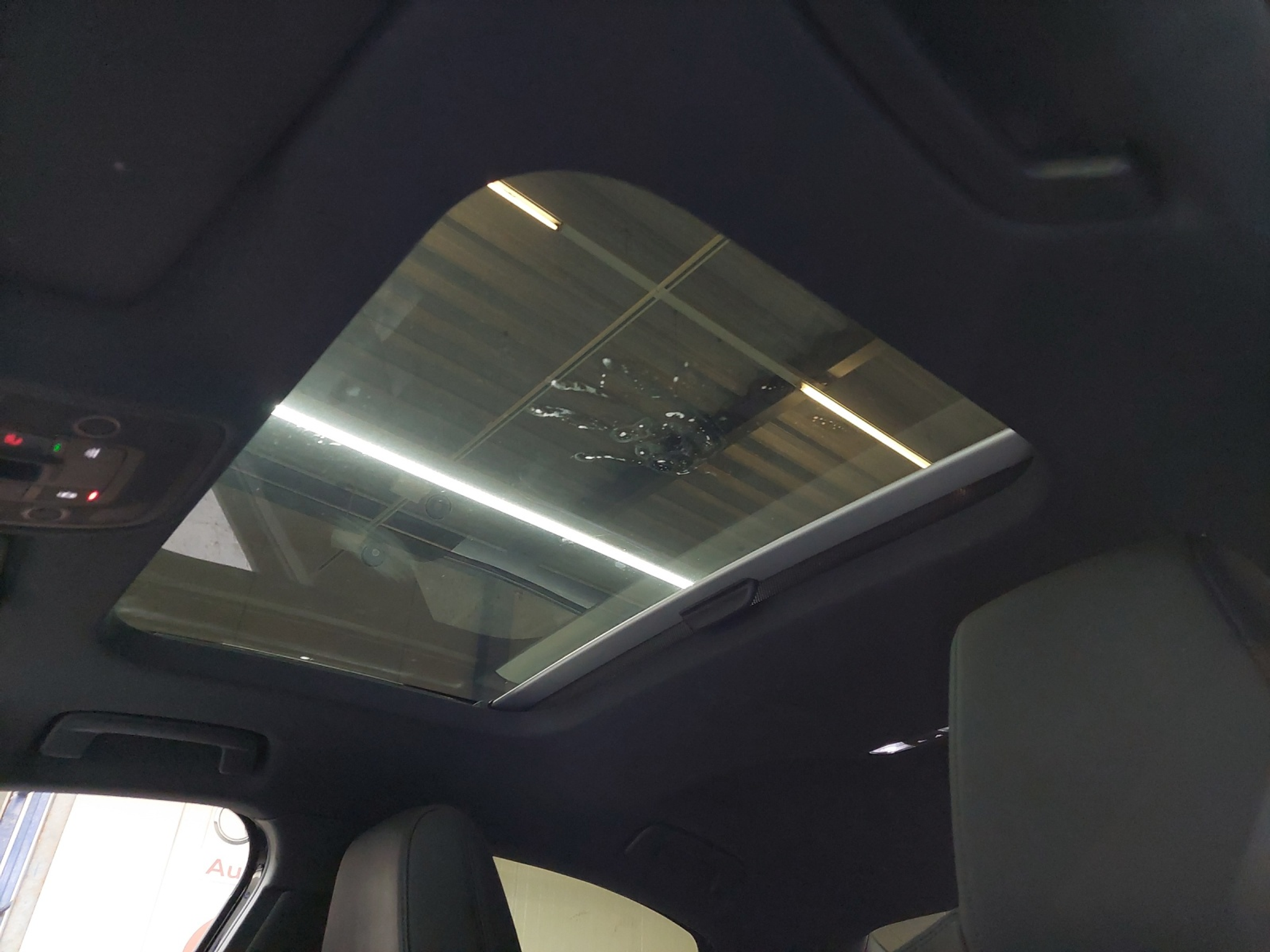 listing desktop thumbnail image 11