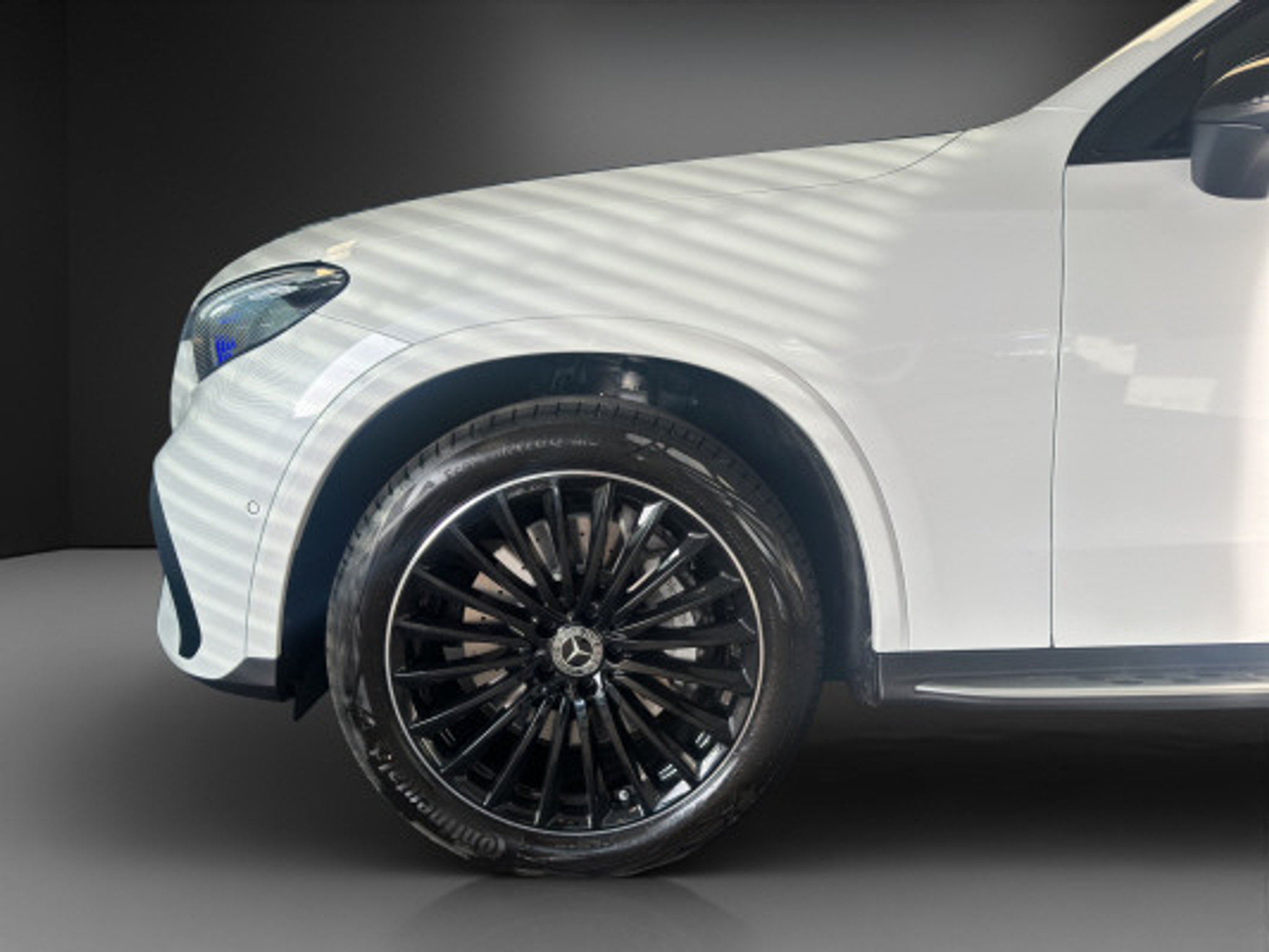 listing desktop thumbnail image 4