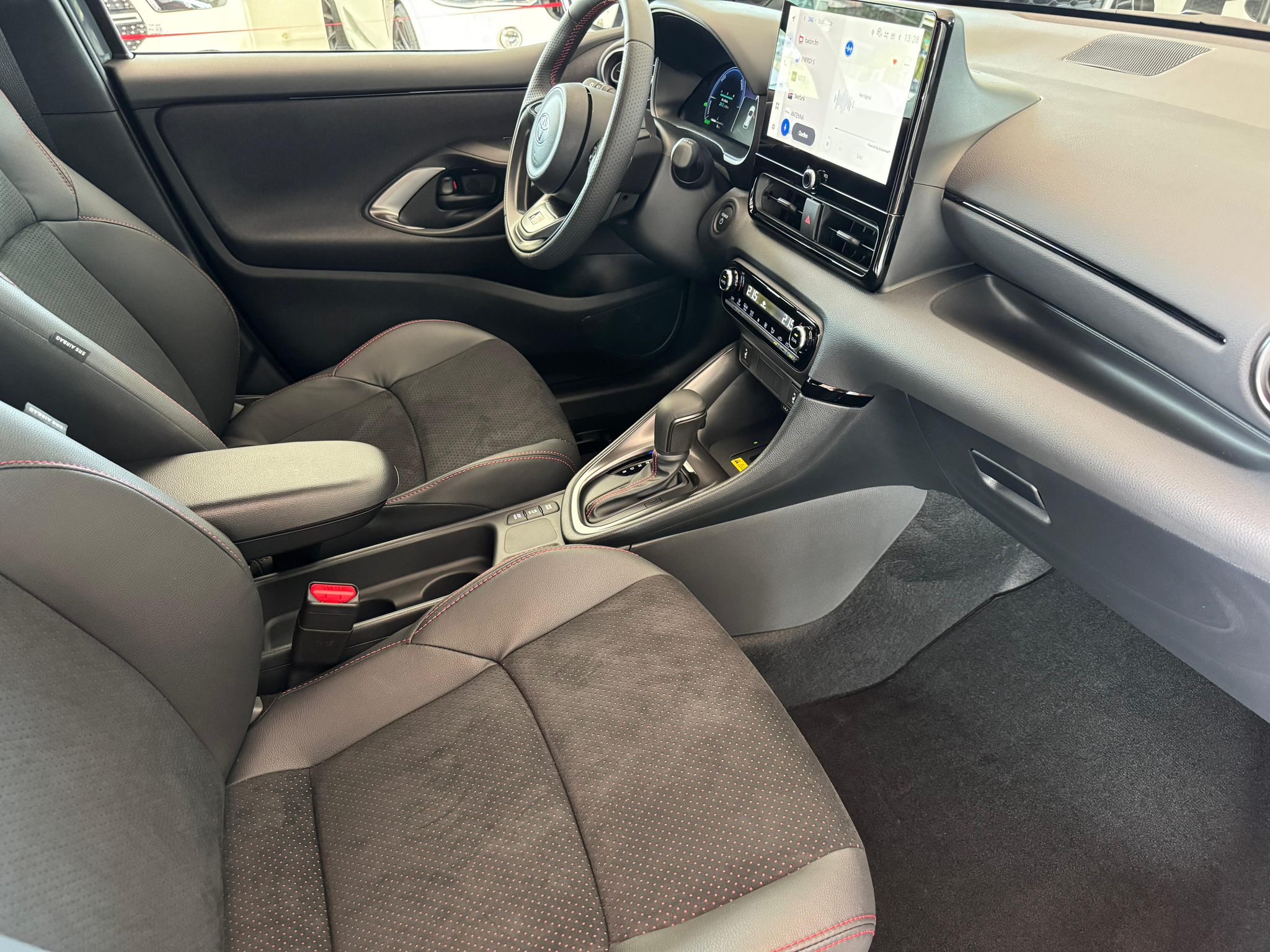 listing desktop thumbnail image 29