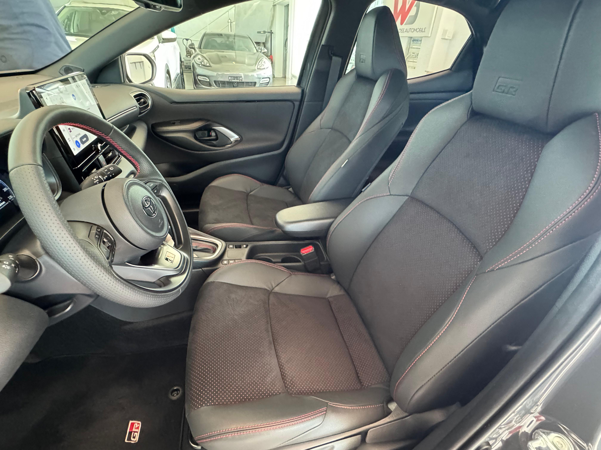 listing desktop thumbnail image 23