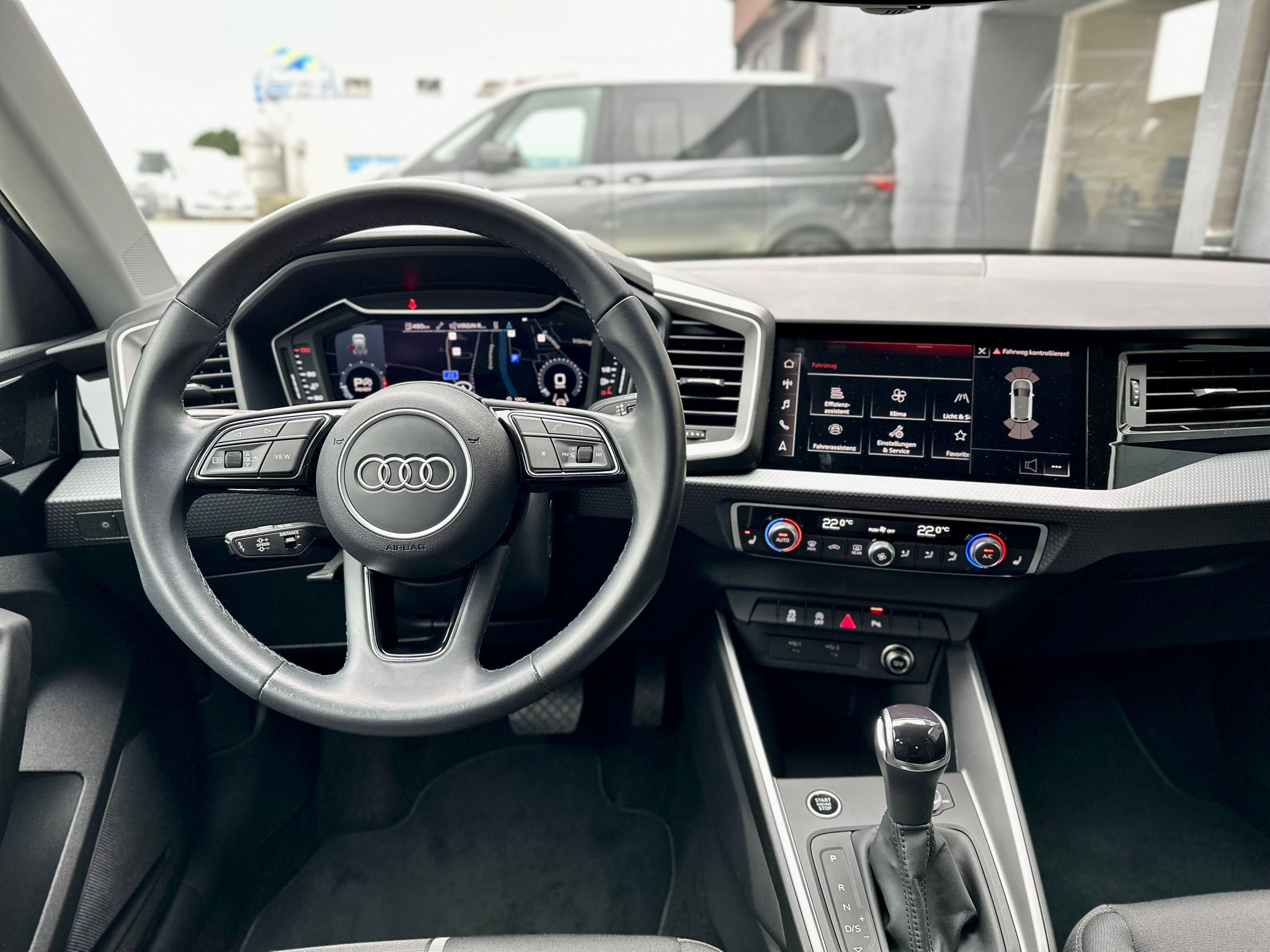 listing desktop thumbnail image 8