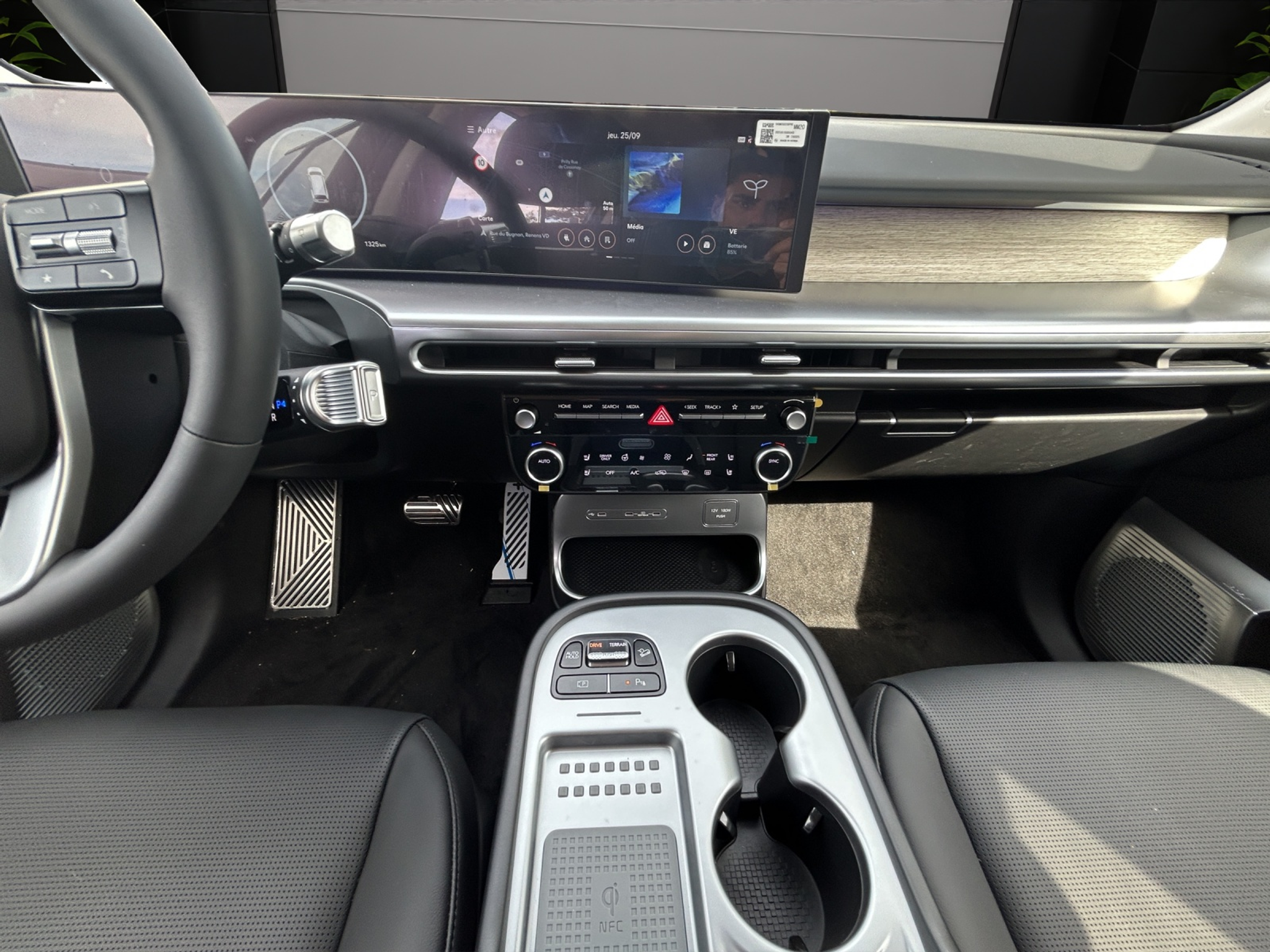 listing desktop thumbnail image 12