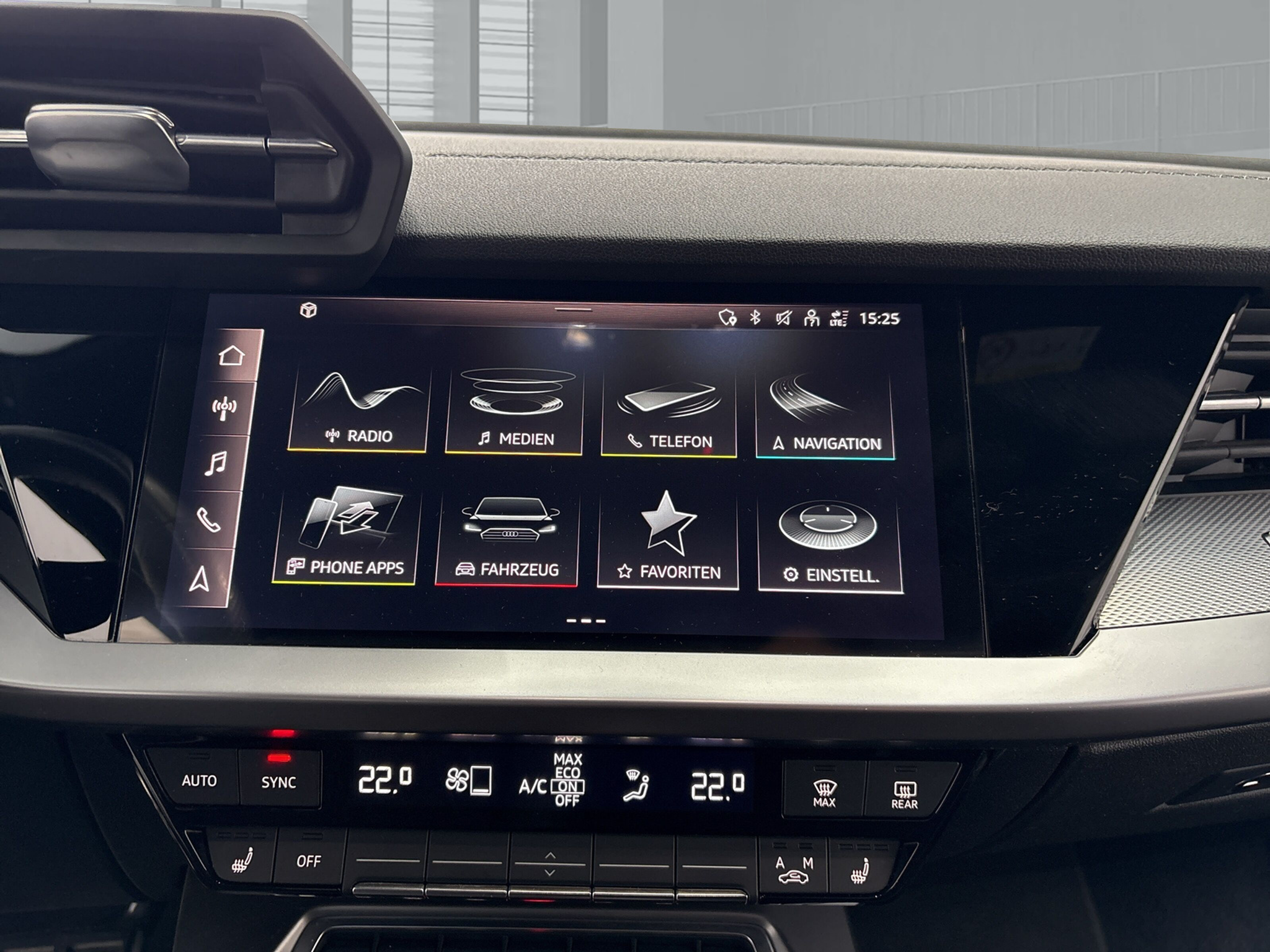 listing desktop thumbnail image 18