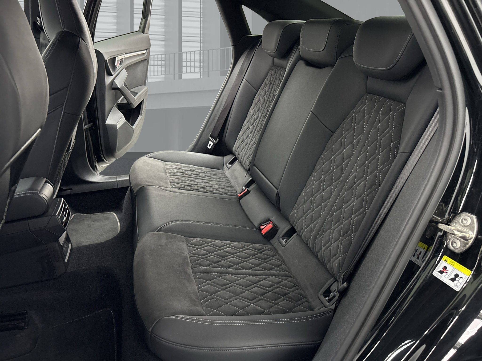 listing desktop thumbnail image 13