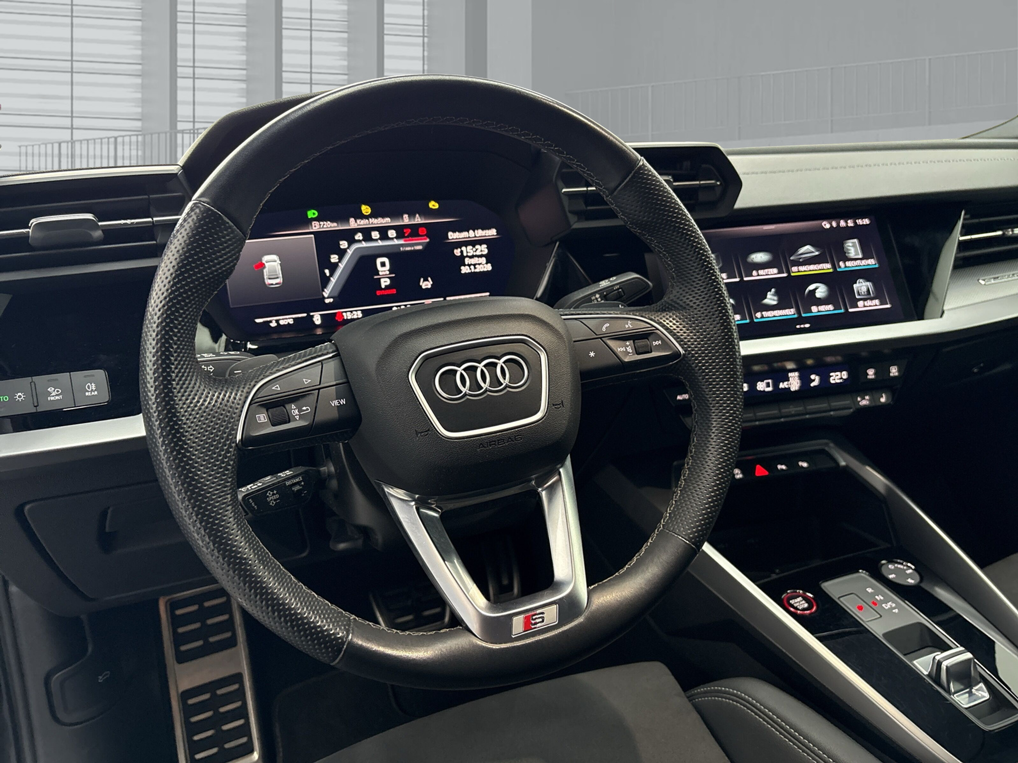 listing desktop thumbnail image 9