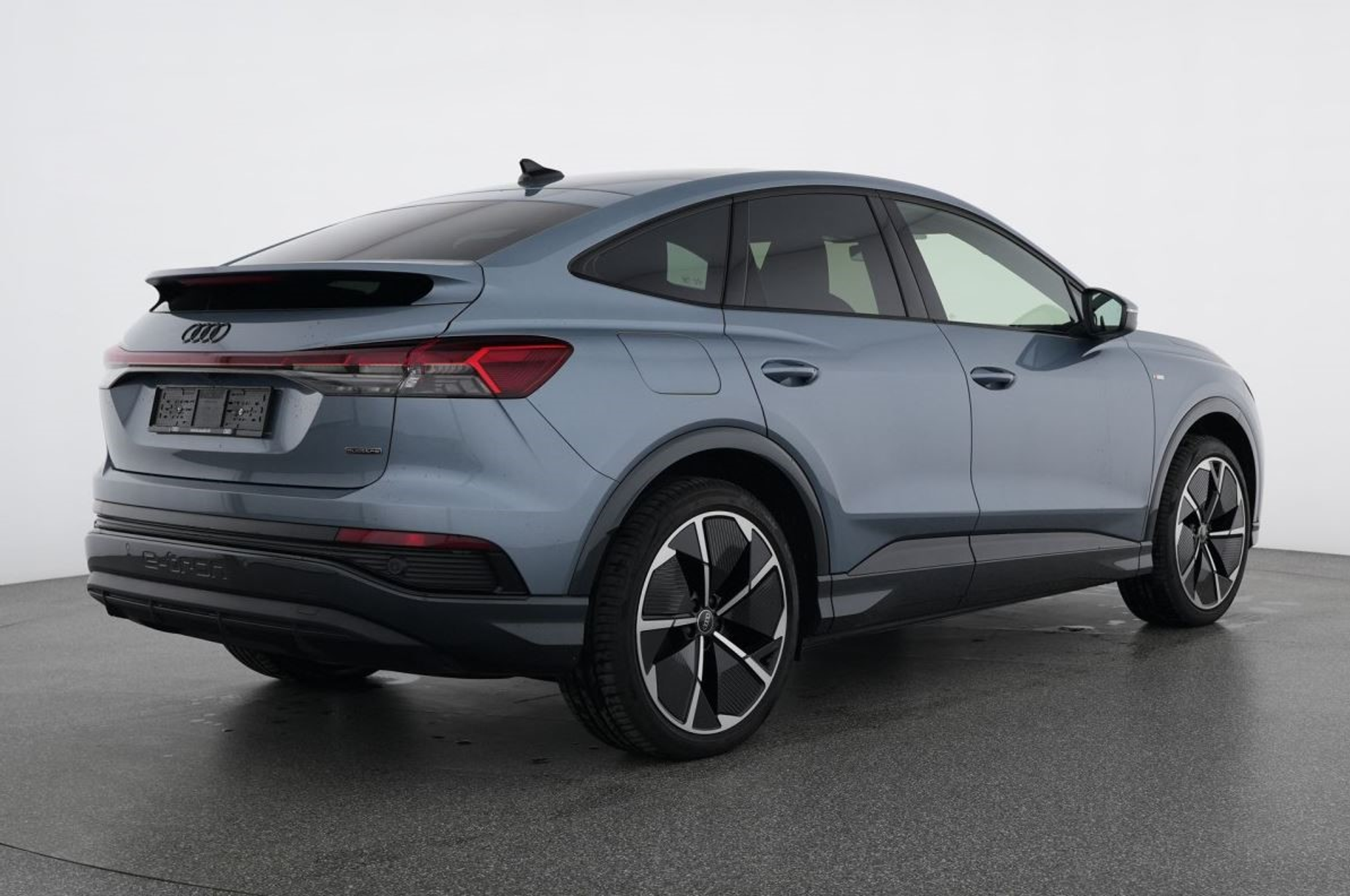 listing desktop thumbnail image 1