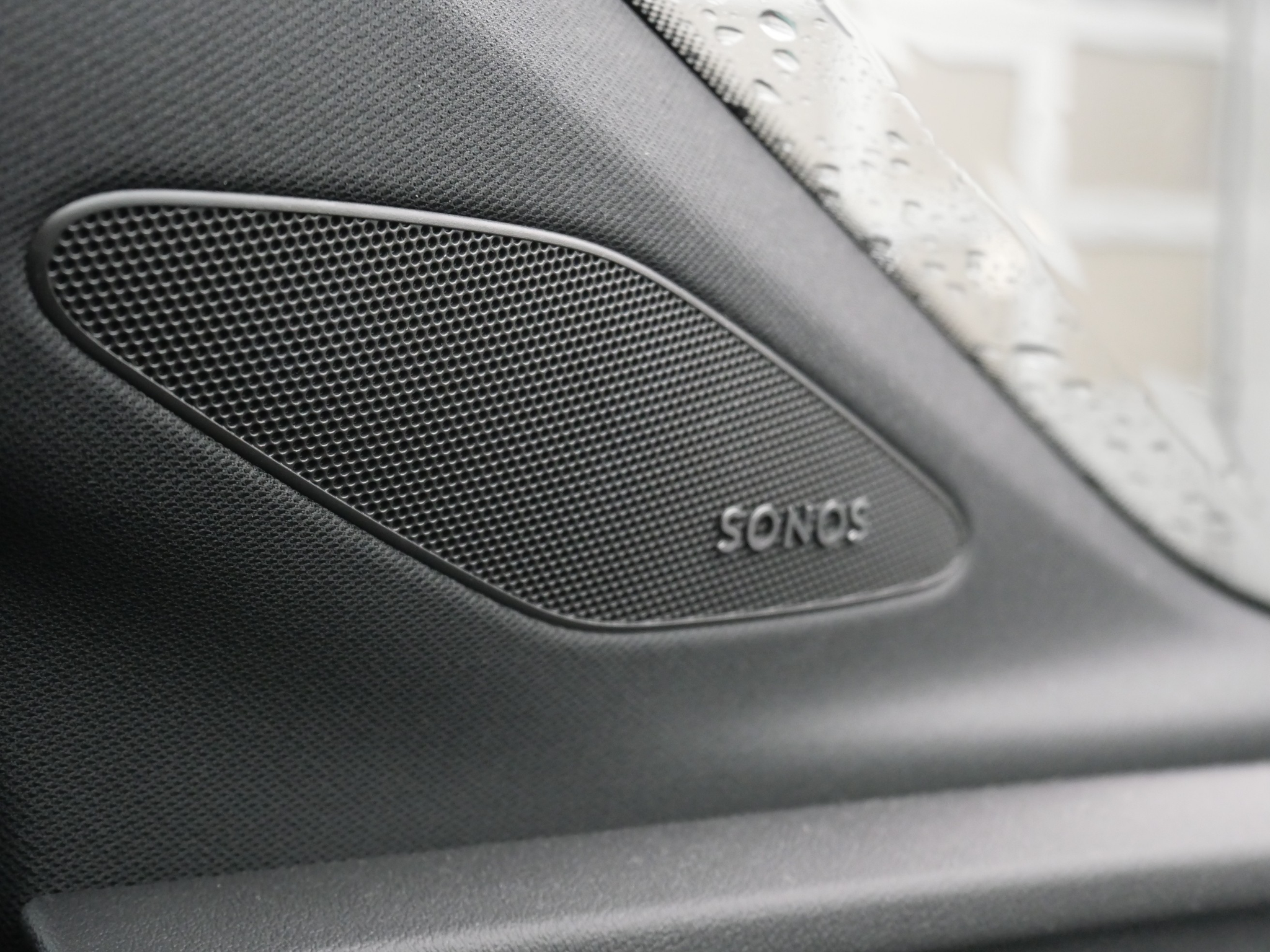 listing desktop thumbnail image 8