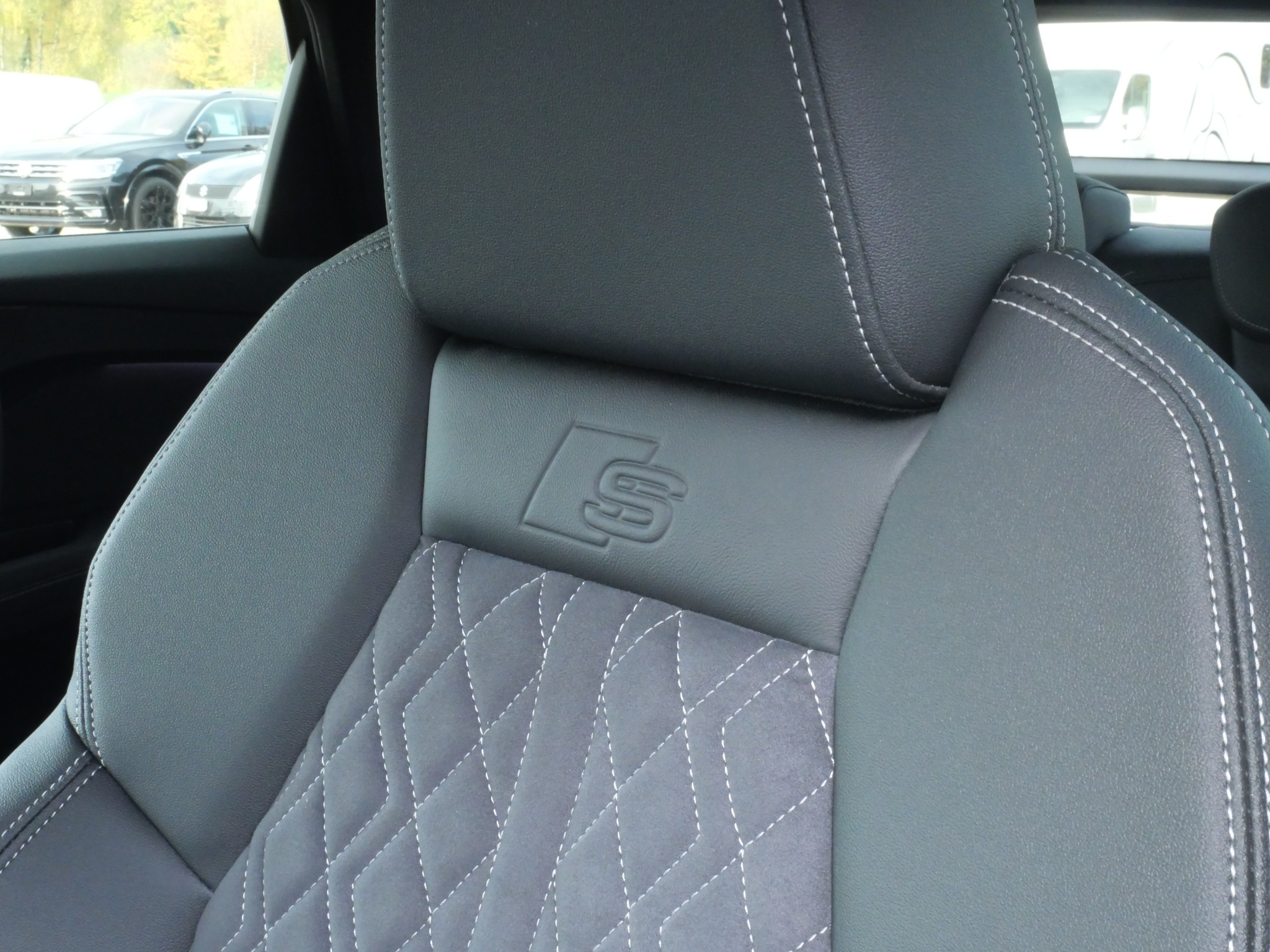 listing desktop thumbnail image 9