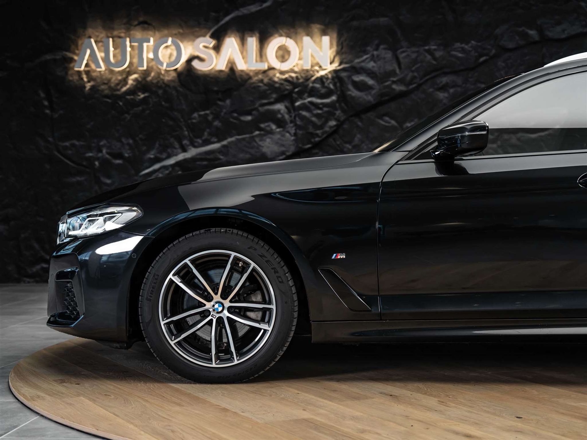 listing desktop thumbnail image 16