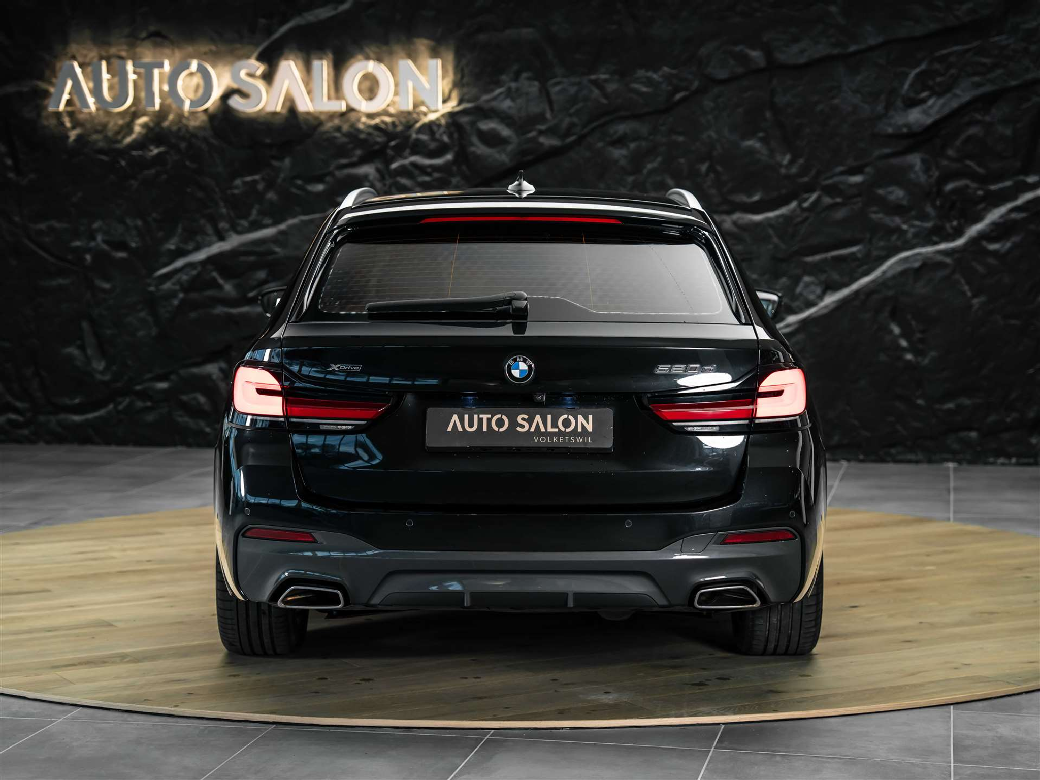 listing desktop thumbnail image 3