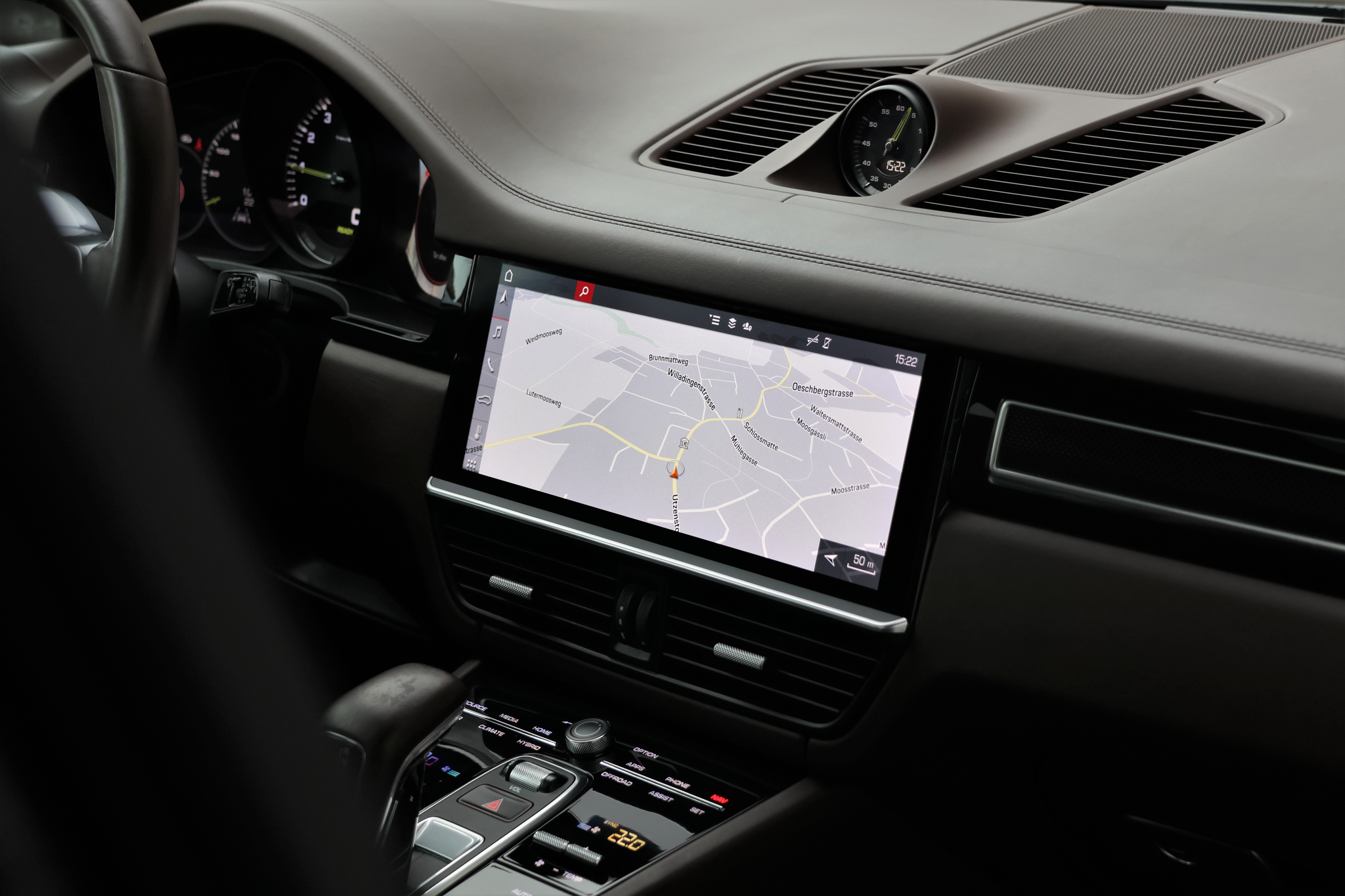 listing desktop thumbnail image 18