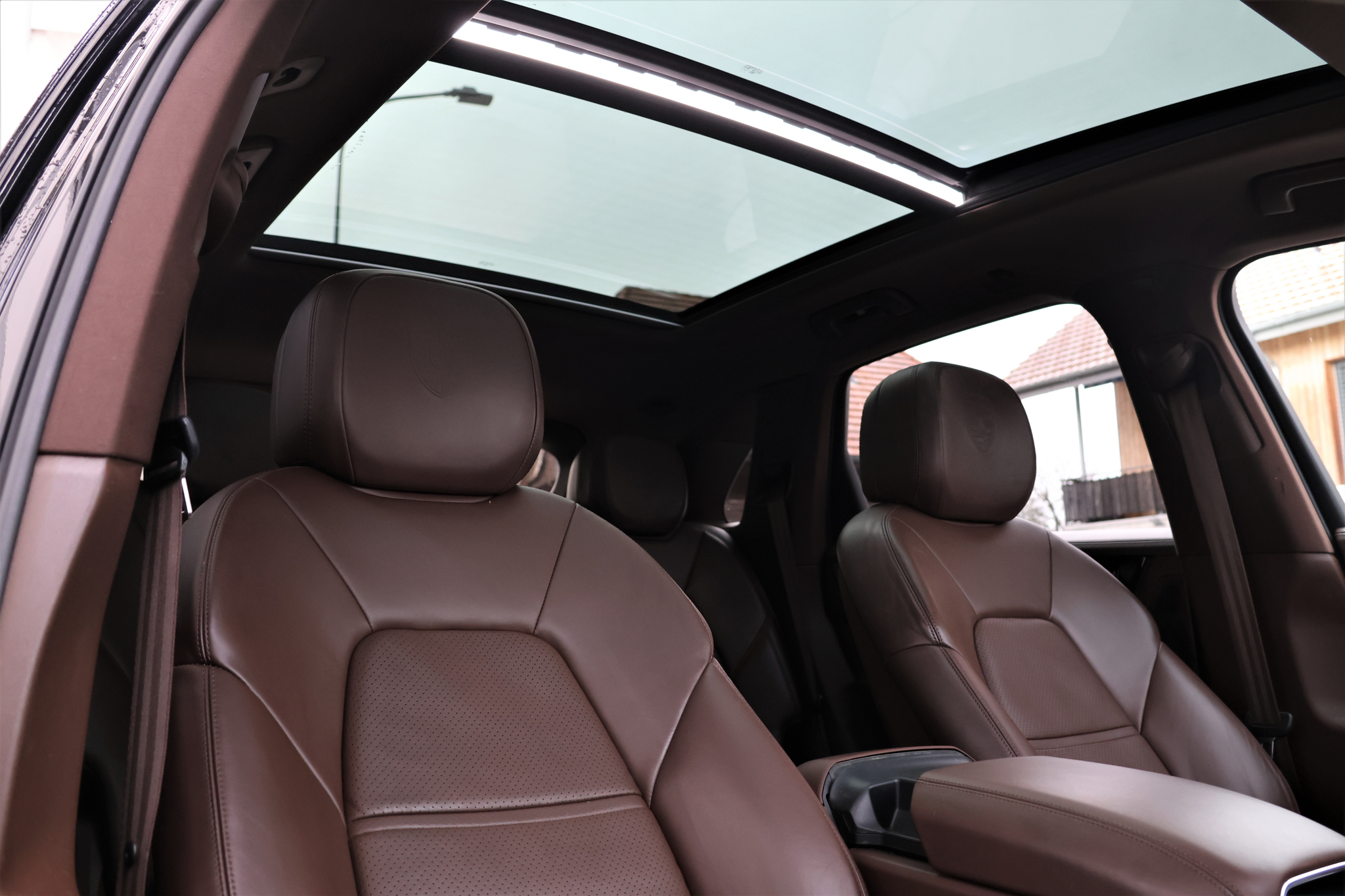 listing desktop thumbnail image 20