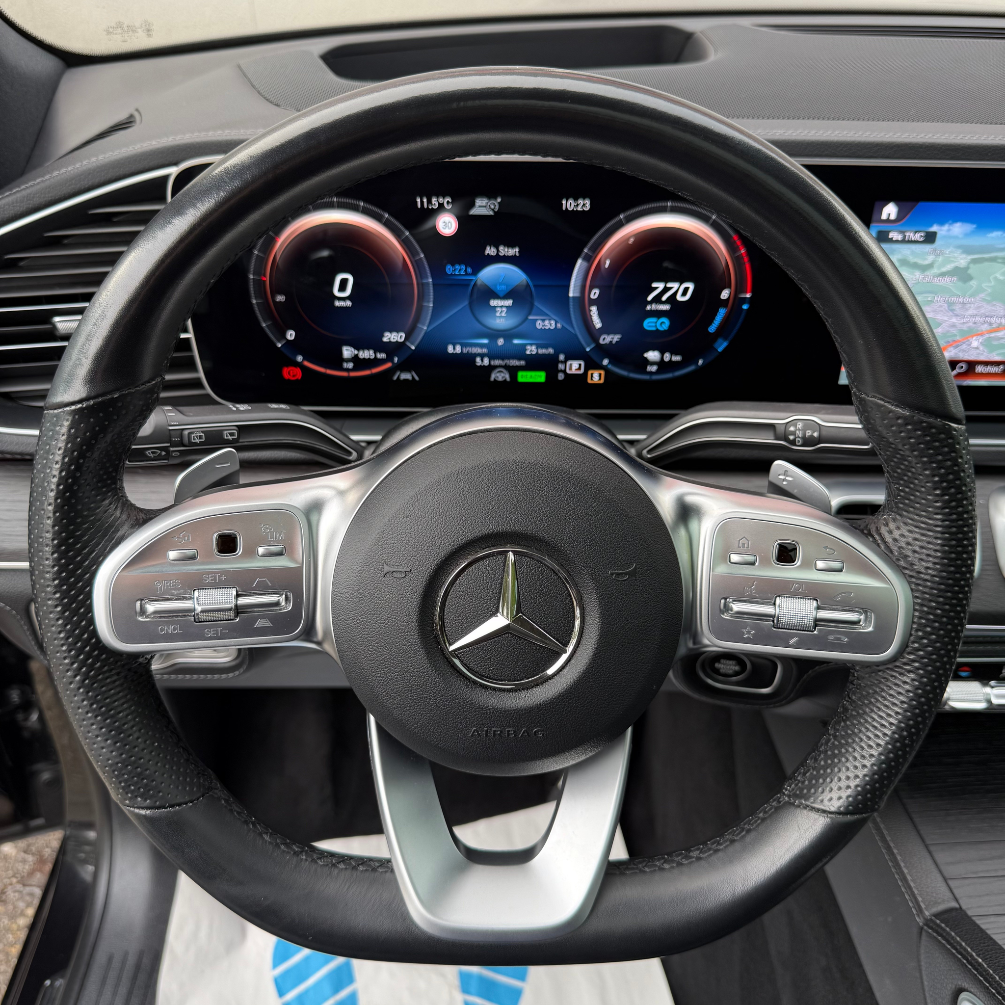 listing desktop thumbnail image 17