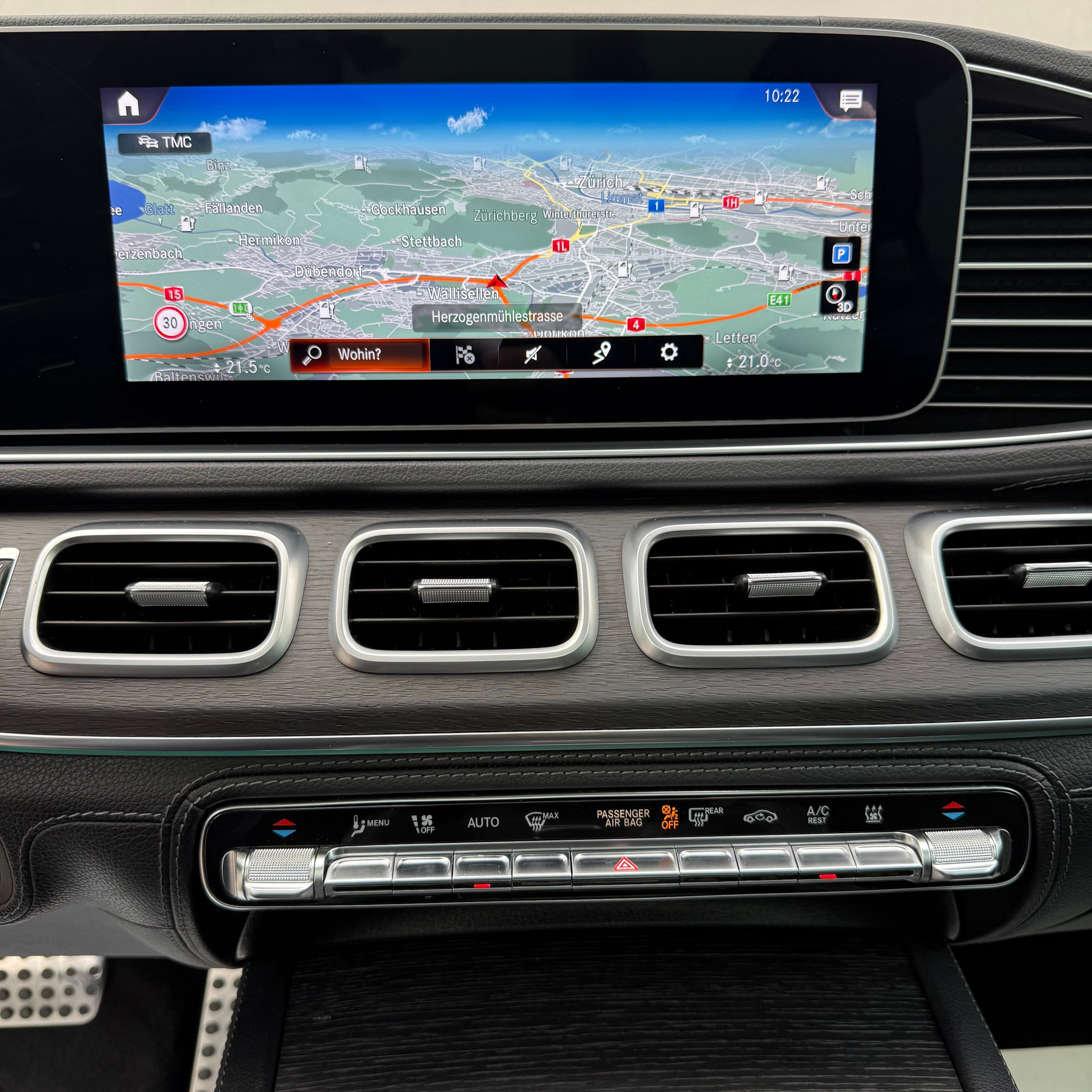 listing desktop thumbnail image 21