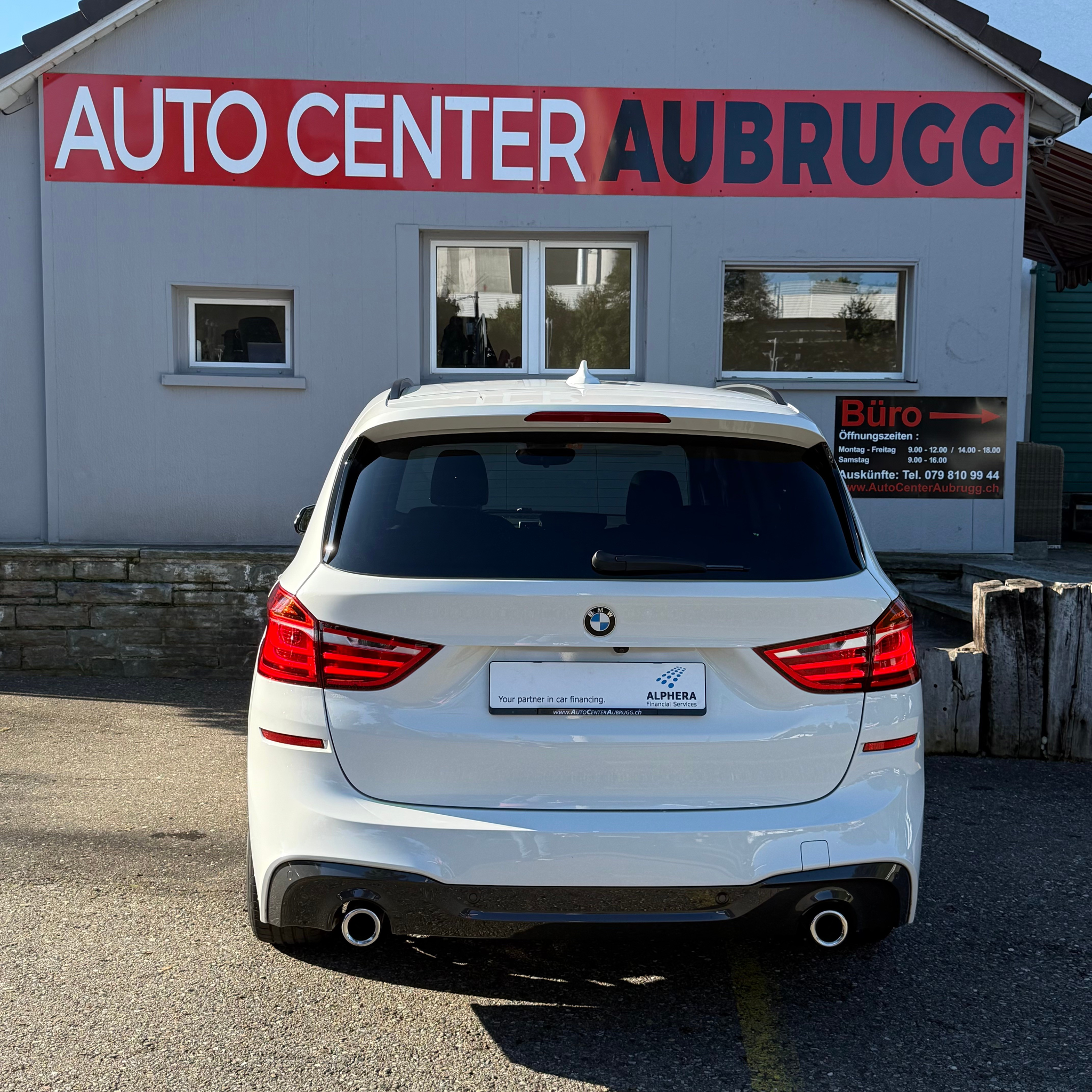 listing desktop thumbnail image 5