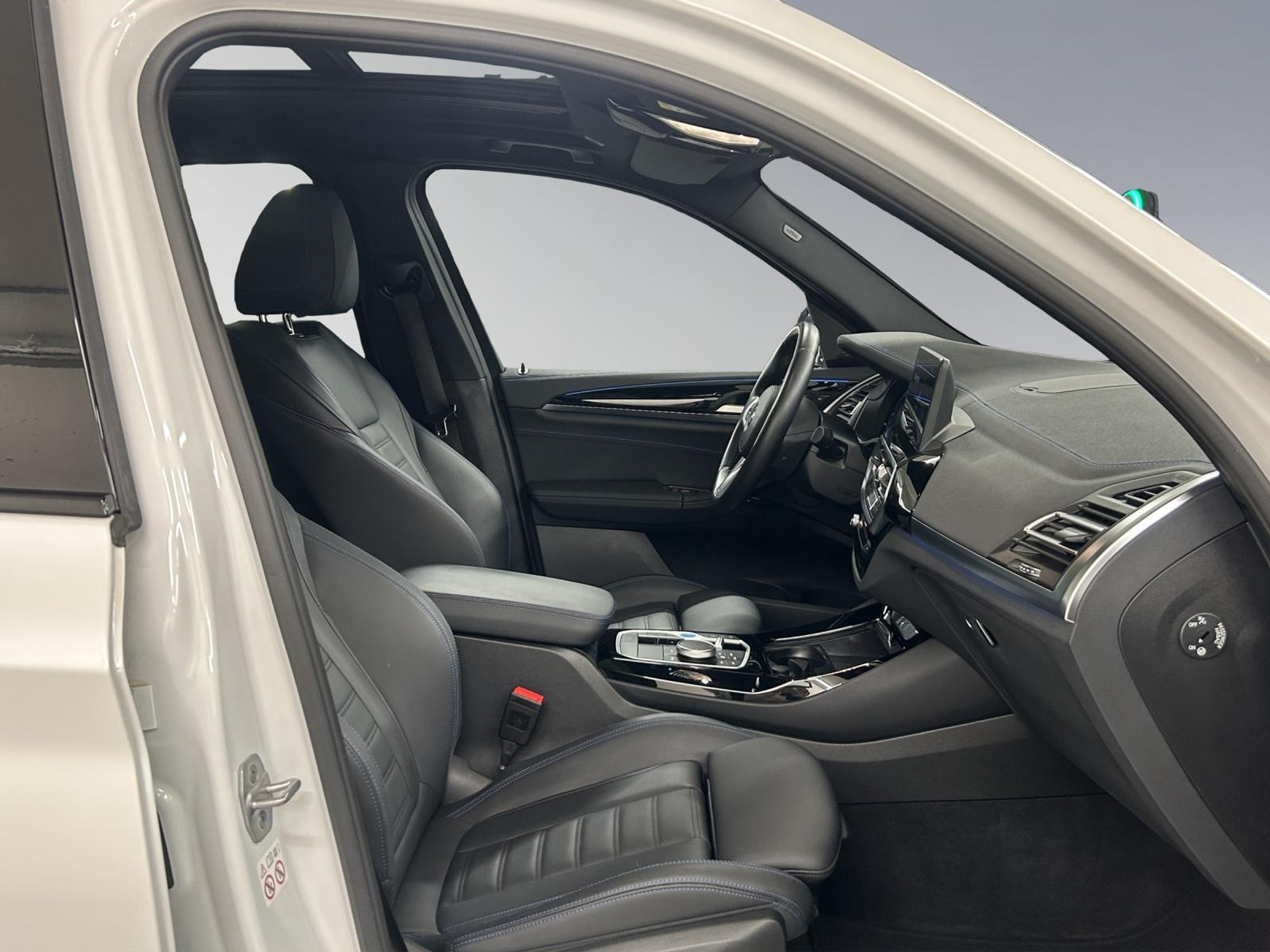 listing desktop thumbnail image 14