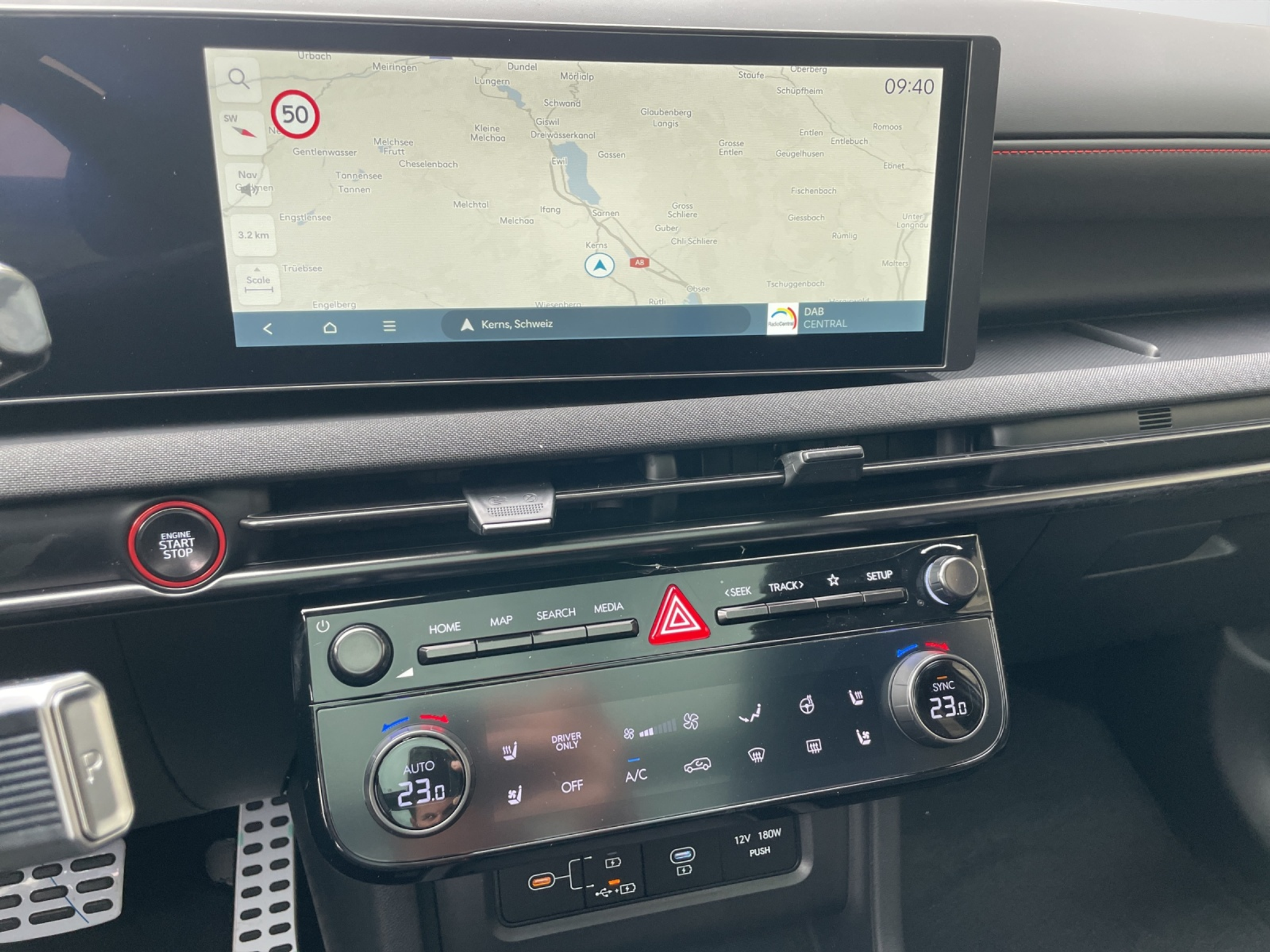 listing desktop thumbnail image 13