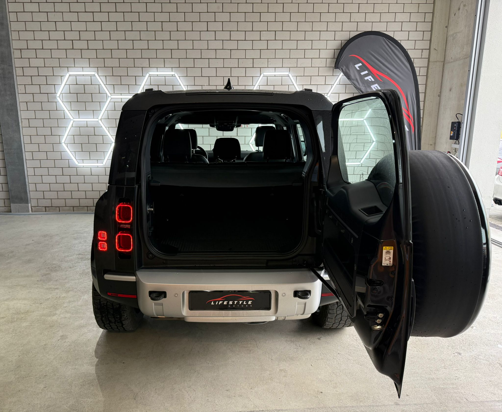 listing desktop thumbnail image 13